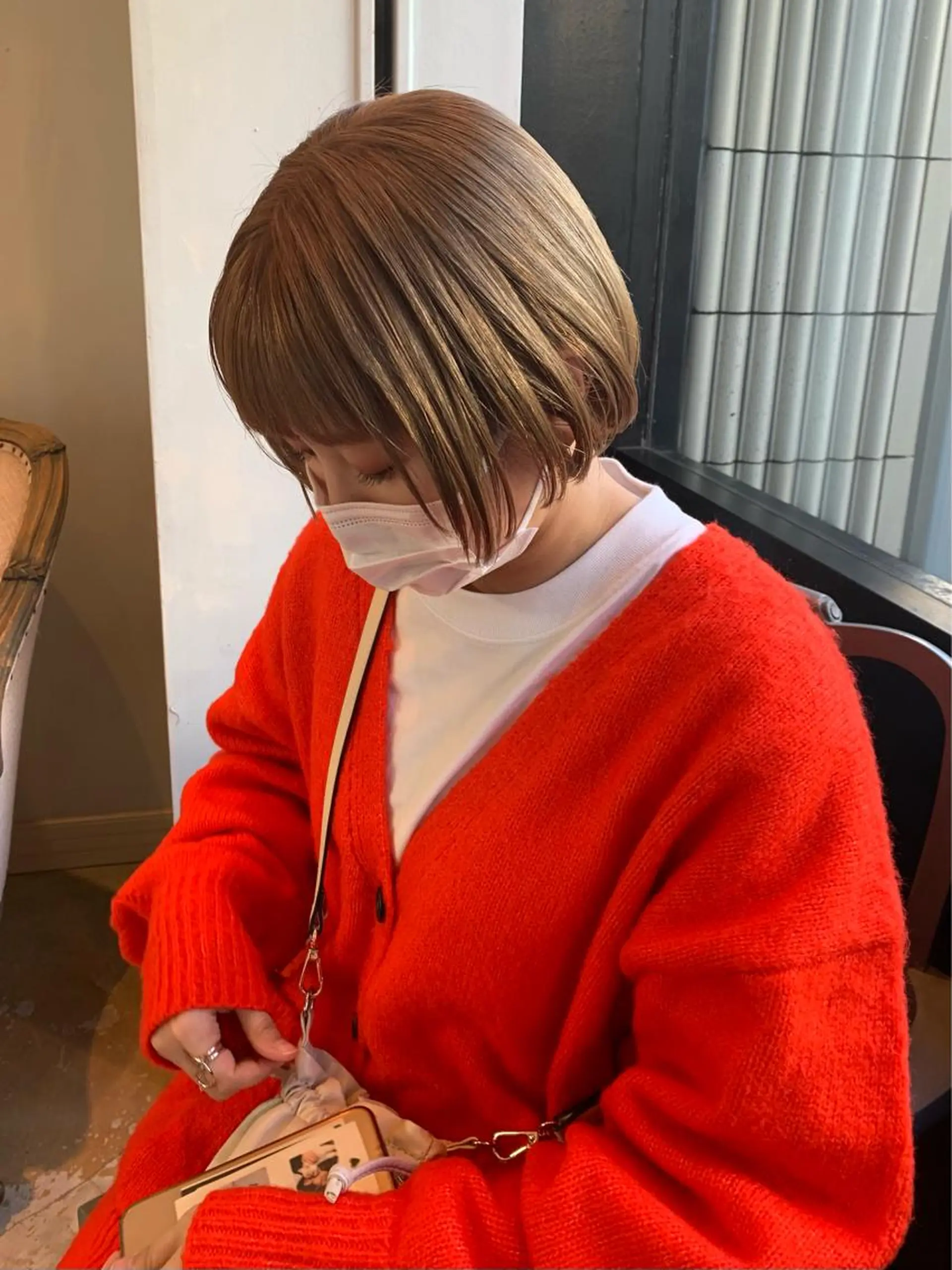 ショート ヘアカラー SAKINO. ベージュカラーのヘアスタイル