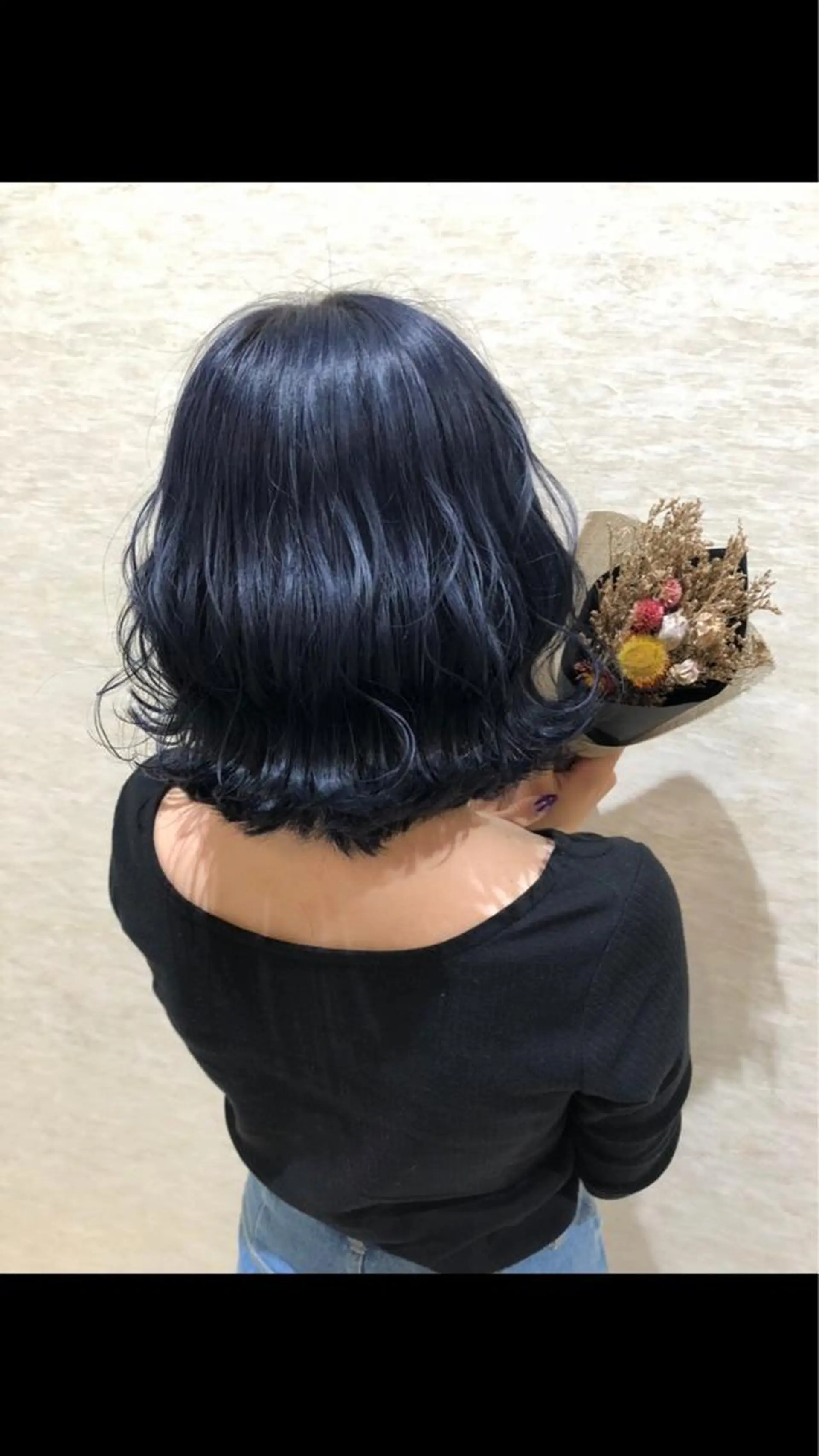 ミディアム カラー 黒髪 ブルーカラー ブルーブラック レイヤーカット/髪質 改善/矯正🤍吉田のヘアスタイル