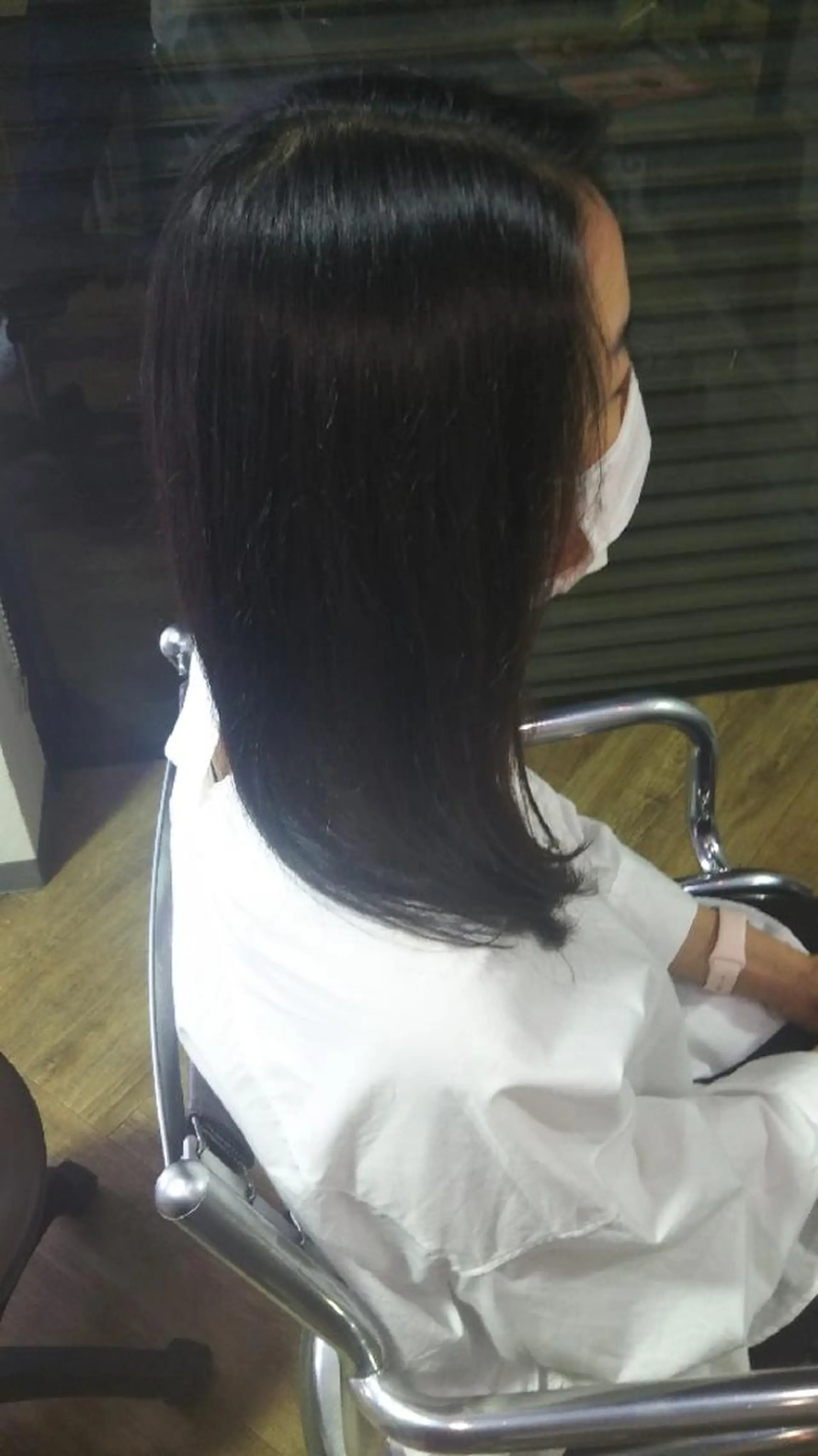 セミロング SHU HA RI  (シュハリ)のヘアスタイル