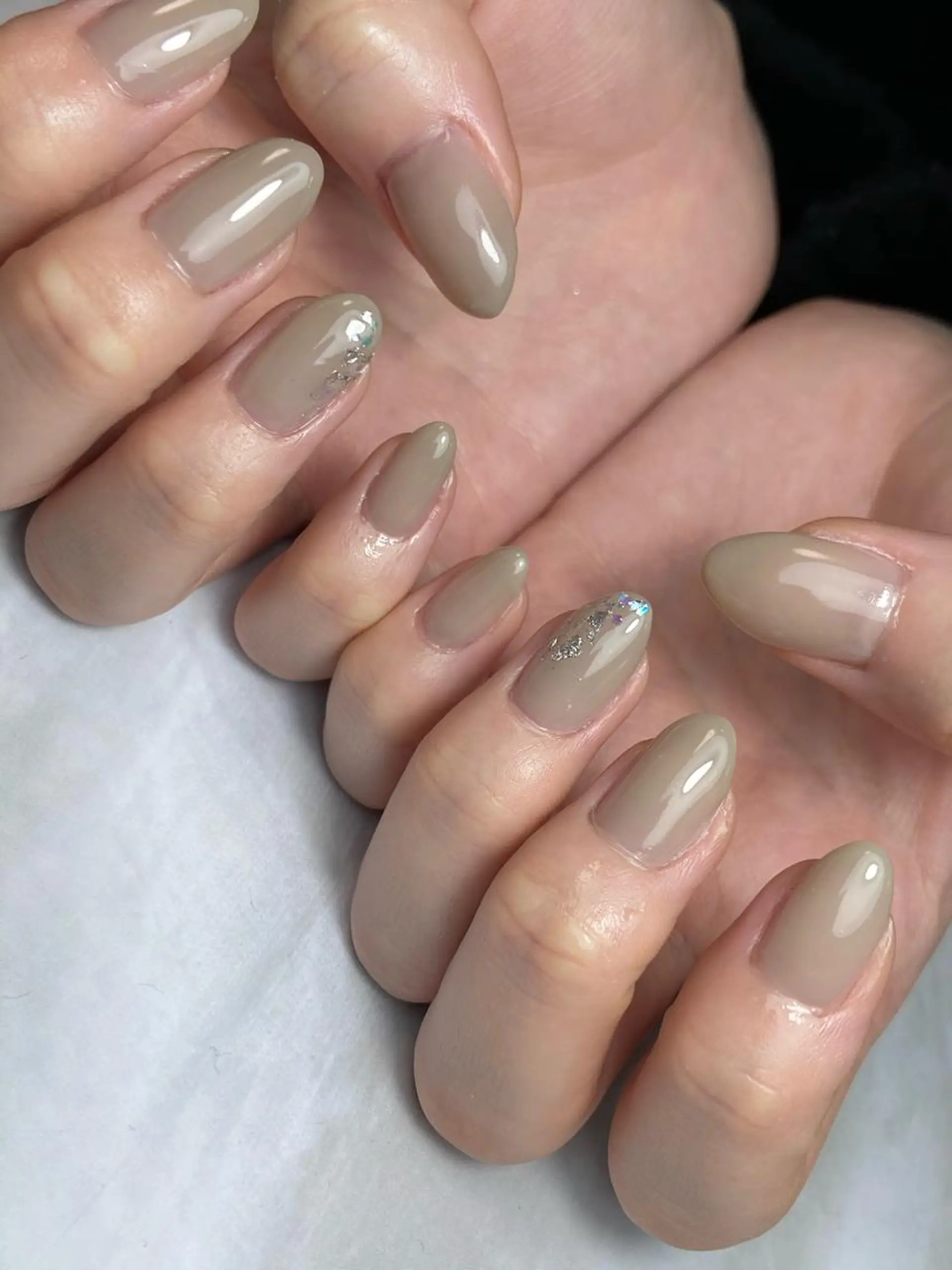 ネイル キラキラネイル ワンカラーネイル シンプルネイル 土居 夏美/束感マツエクのマツエク・マツパデザイン