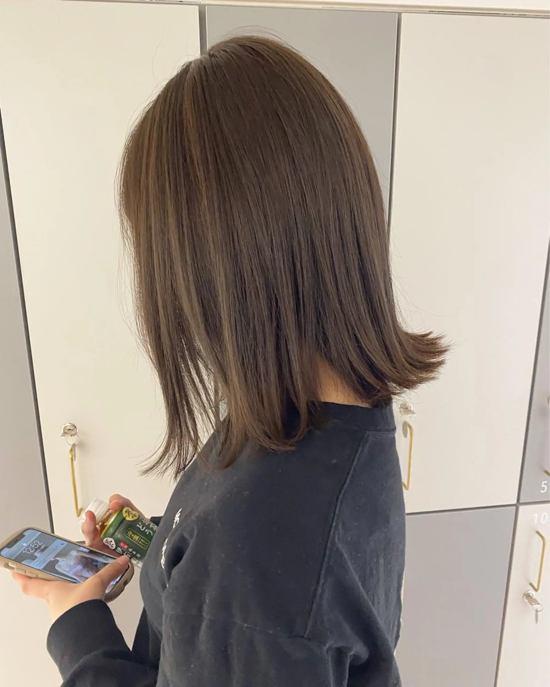 ミディアム カラー アディクシーカラー イルミナカラー トリートメント カット ヘアカラー トリートメント LOVESTOIKE 堂本のヘアスタイル