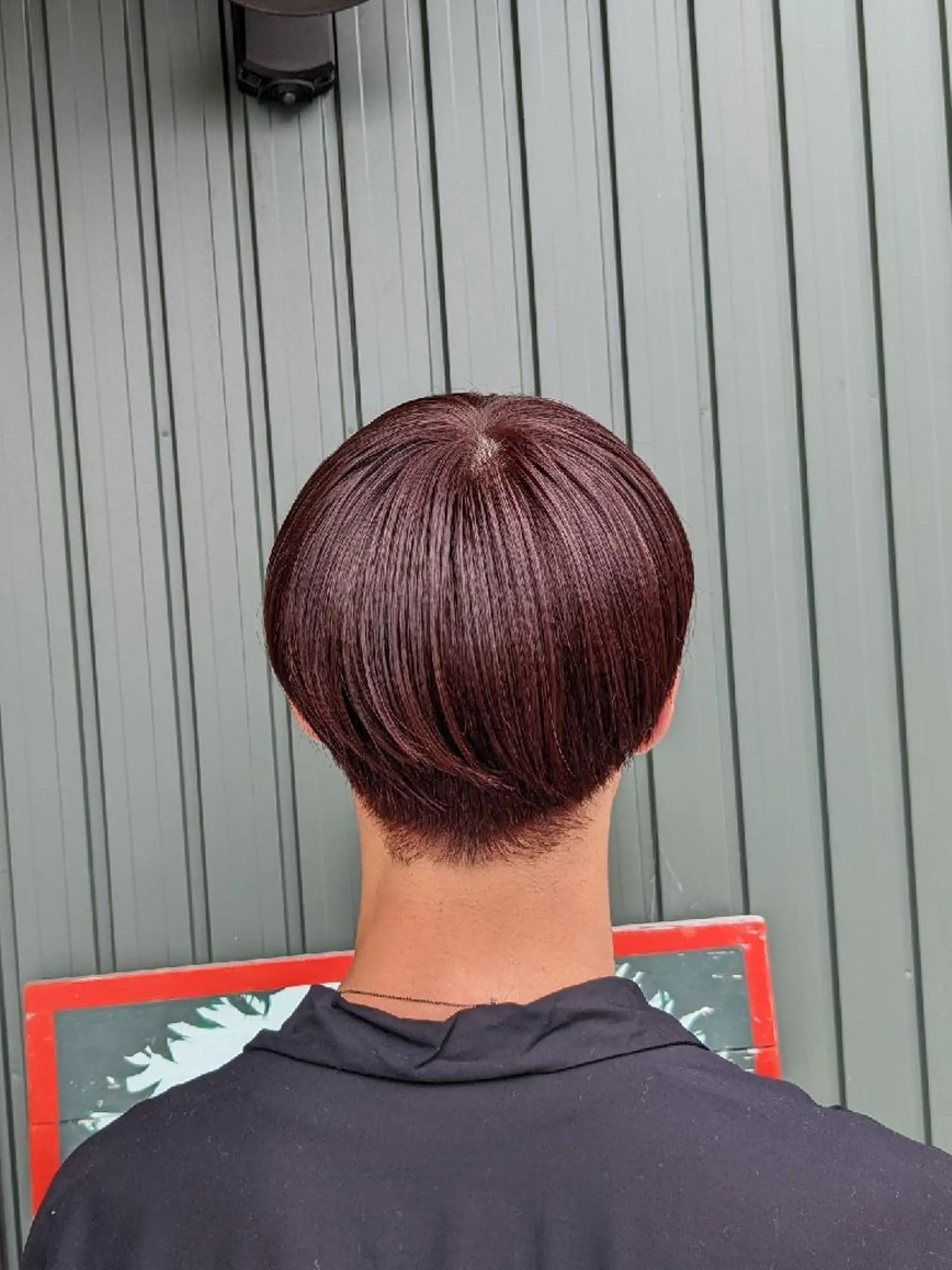 カラー メンズ ショート マッシュ 鈴木 梨紗の眉毛・アイブロウイメージ