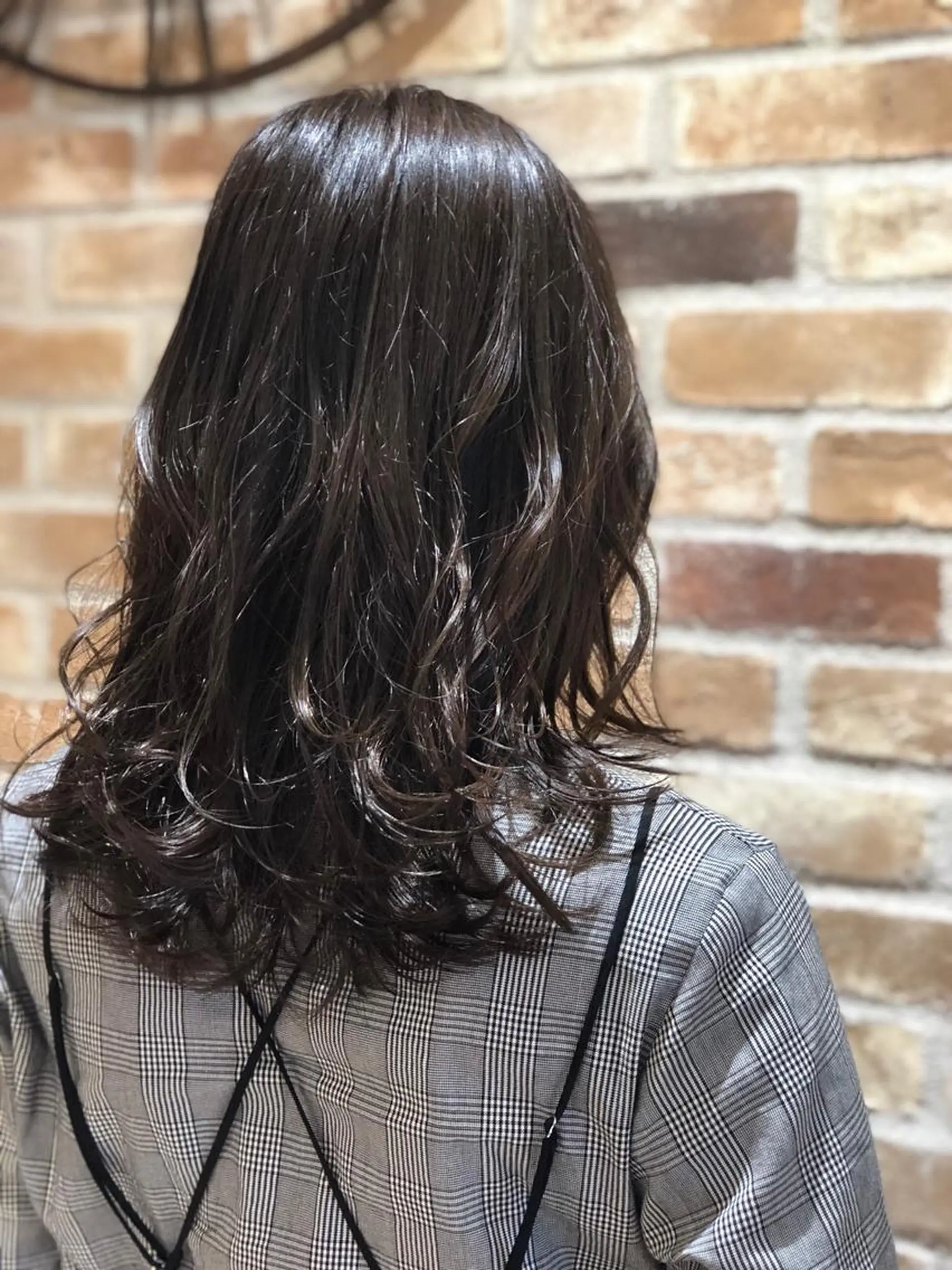 セミロング カラー 新實 ゆりあのヘアスタイル