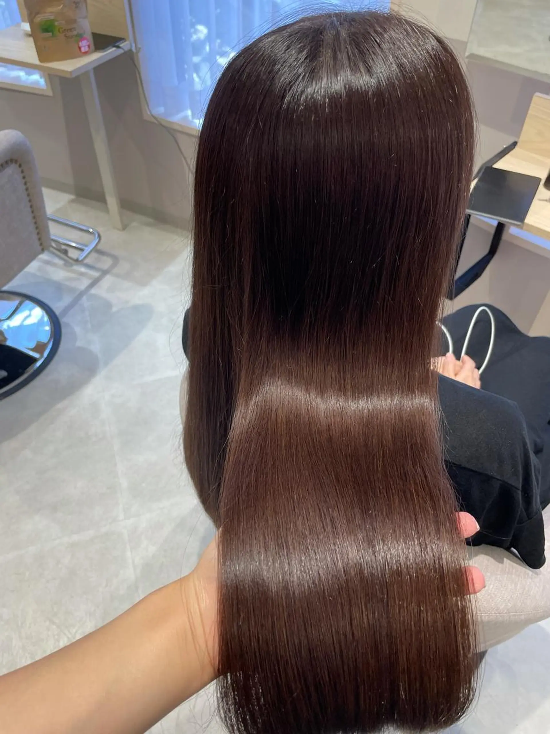 ロング 髪質改善お任せ ください♪ひとみのヘアスタイル