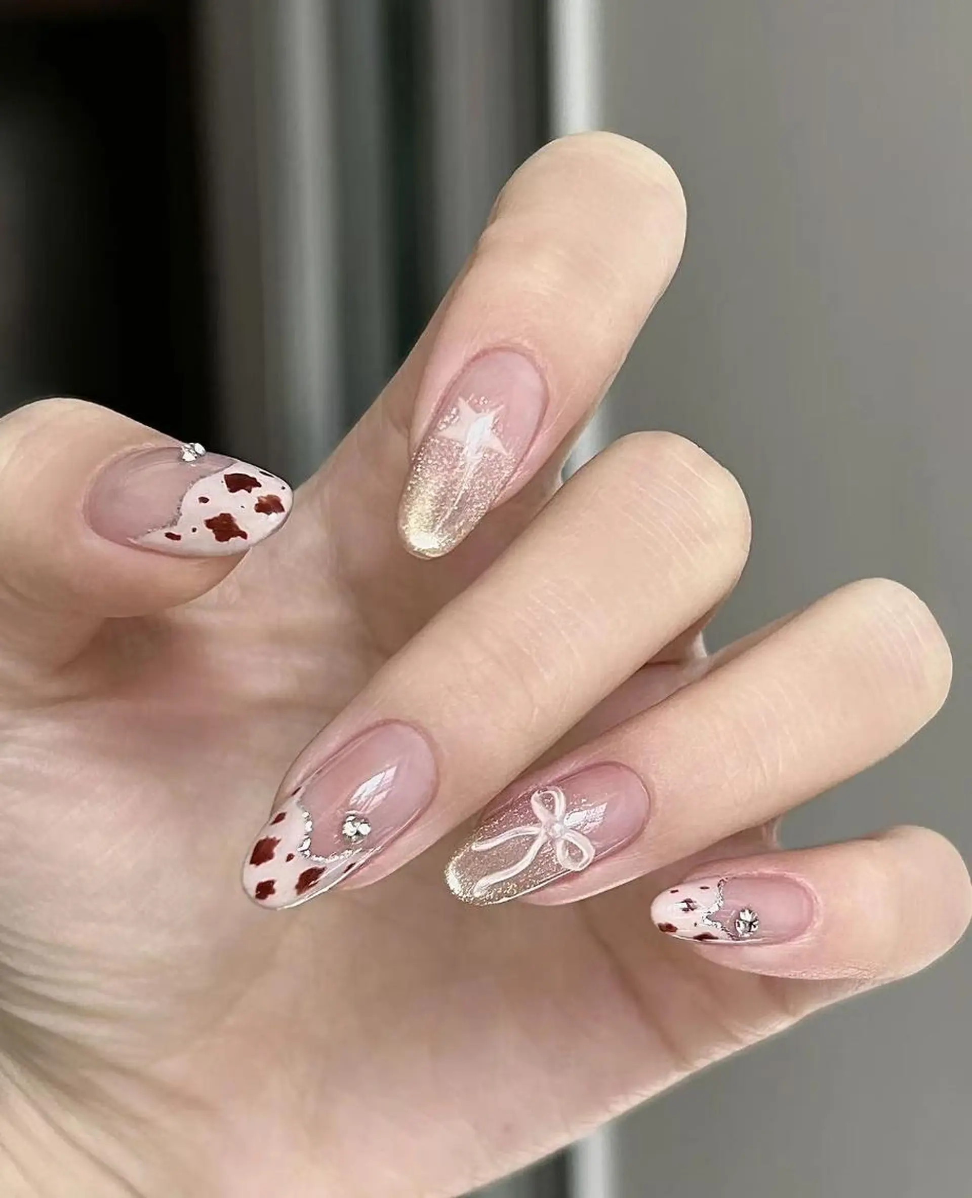 ネイル アートネイル 長さ出し ジェルネイル 韓国ネイル 持ち込み ハンドネイル ハンドケア Hana Bloom Nail💗YUIのネイルデザイン