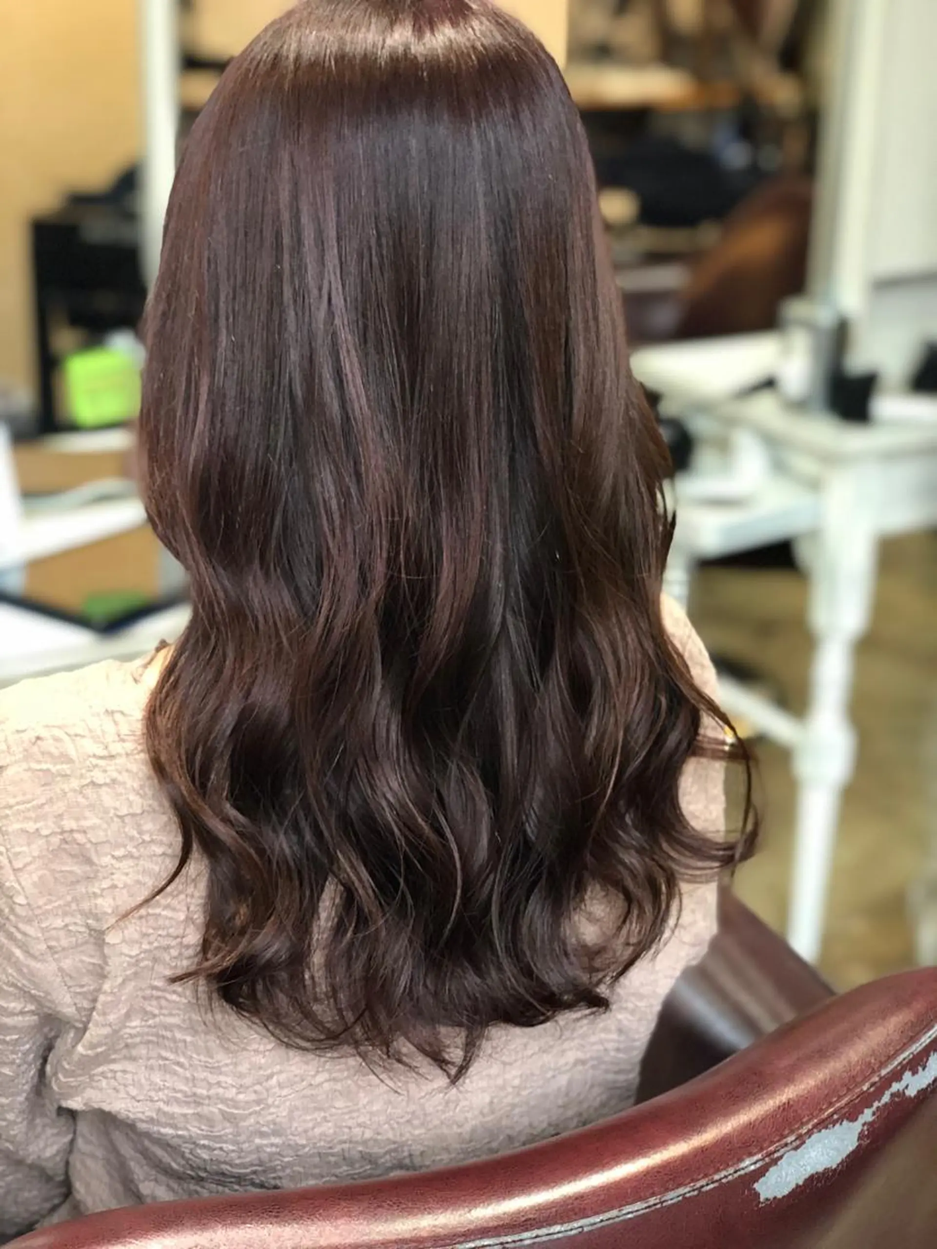 セミロング カラー フラミューム アカデミーのヘアスタイル