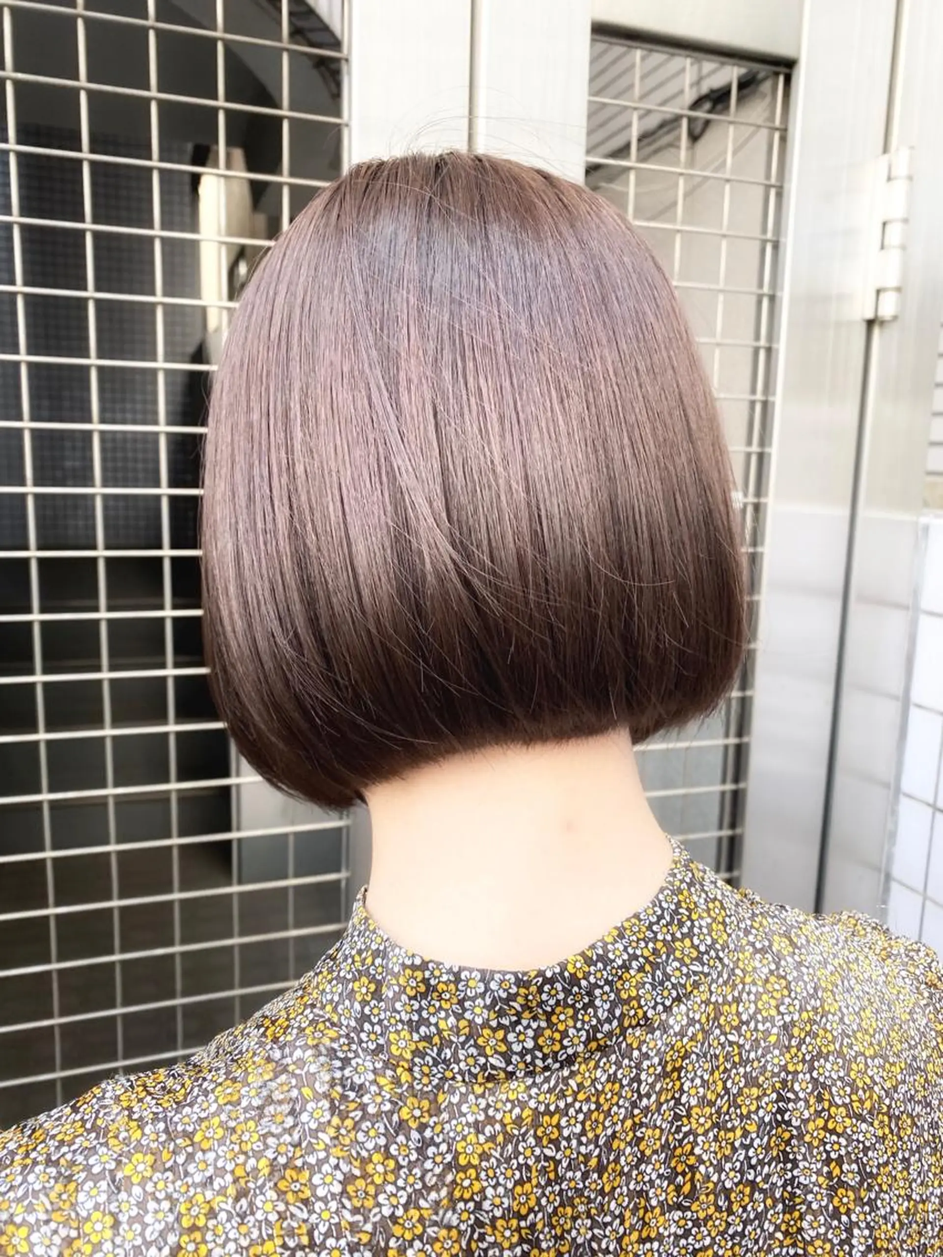 ショート 三鷹で1番ショート ボブをカットする新谷のヘアスタイル