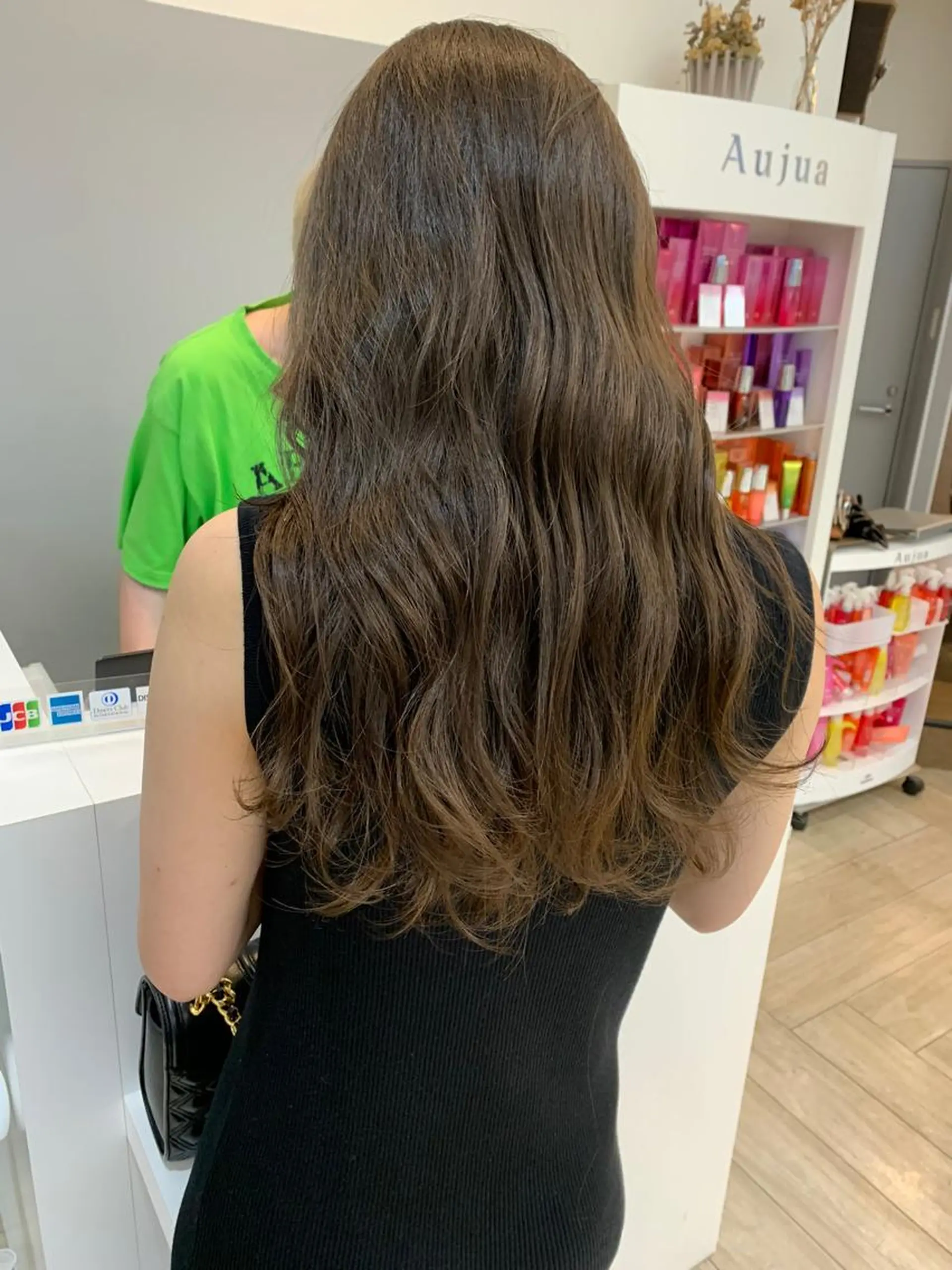 ロング カラー ベージュカラー オリーブベージュ ヘアカラー トリートメント 梅木 悠斗のヘアスタイル