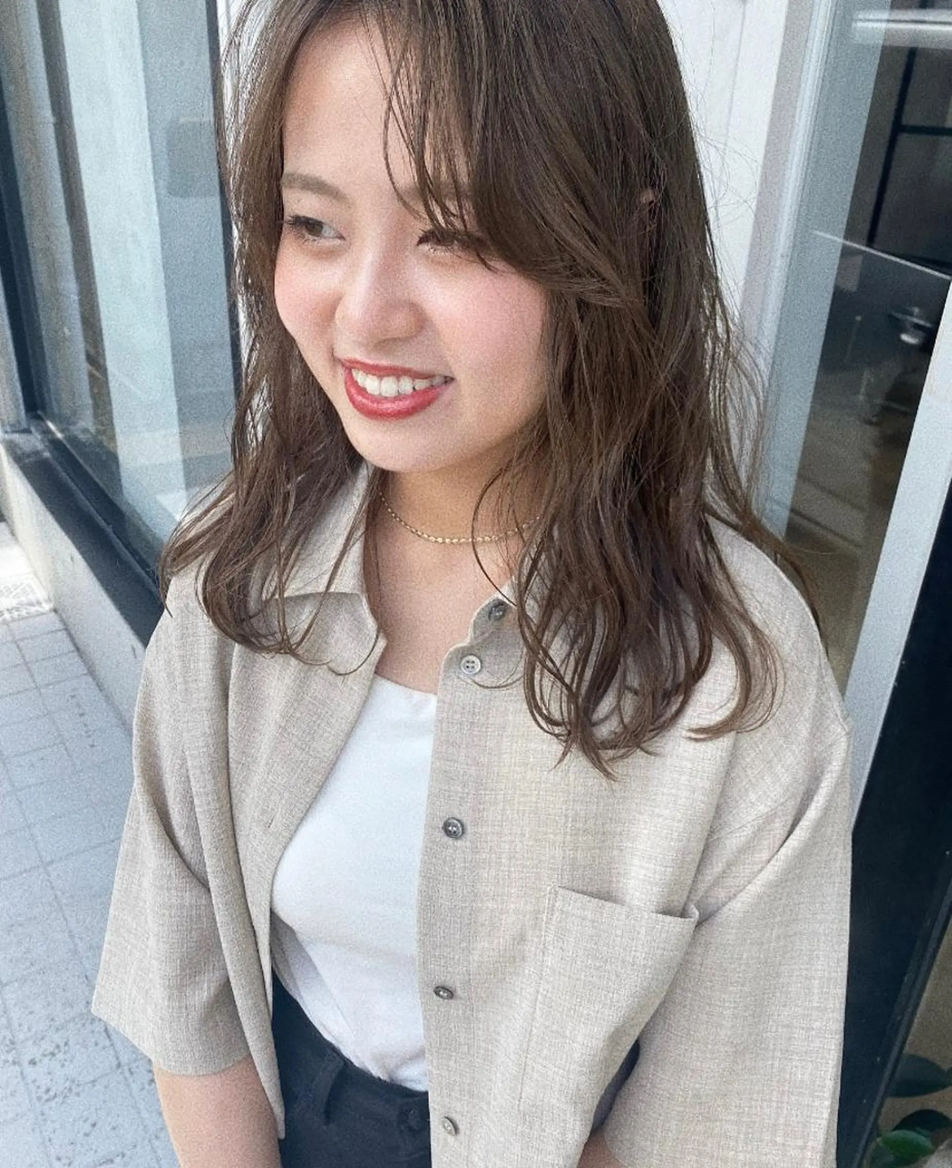 ミディアム イタヤ マイカのヘアスタイル