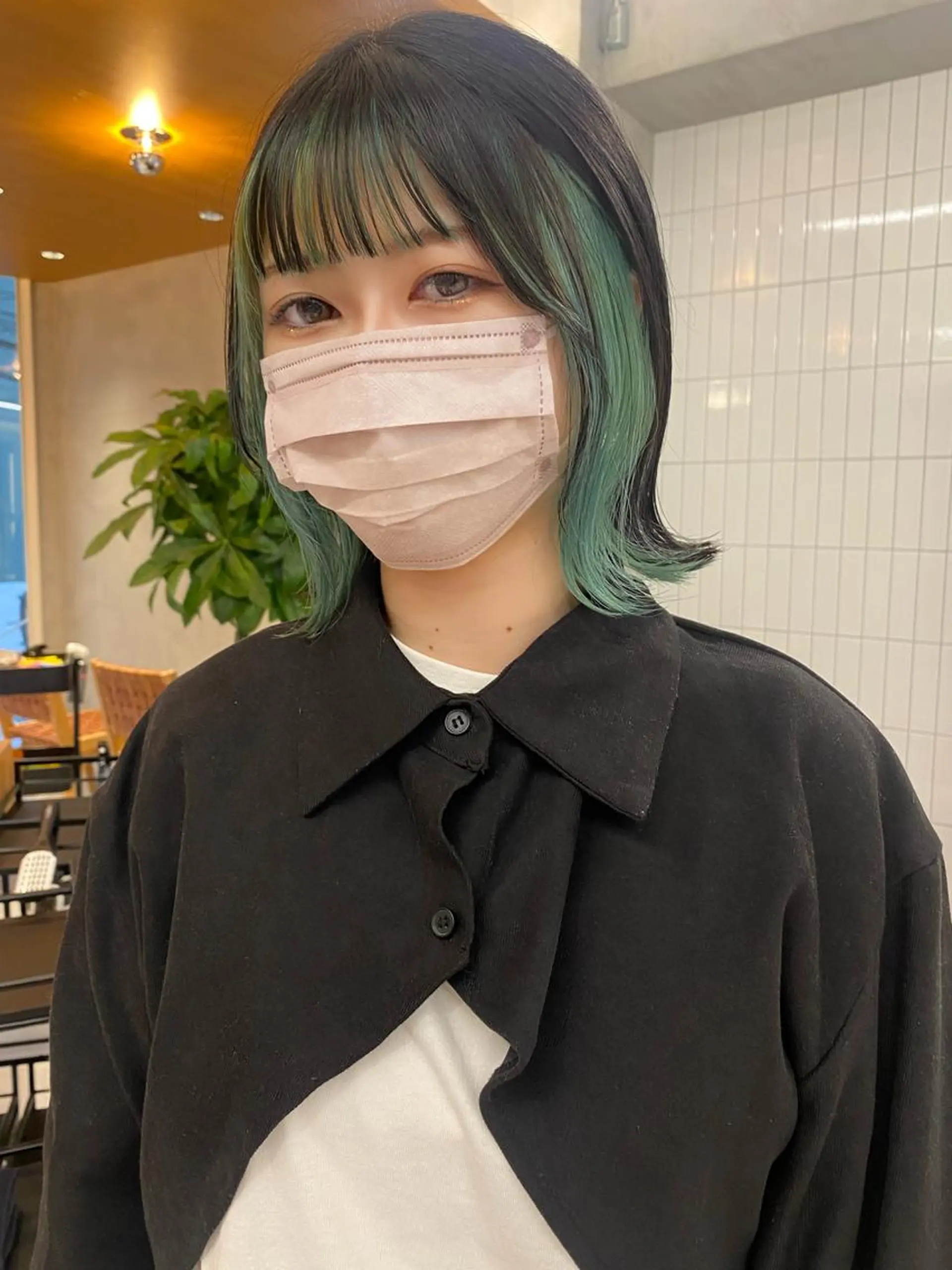 ショート カラー センターパート/ 暖色カラーayuのヘアスタイル