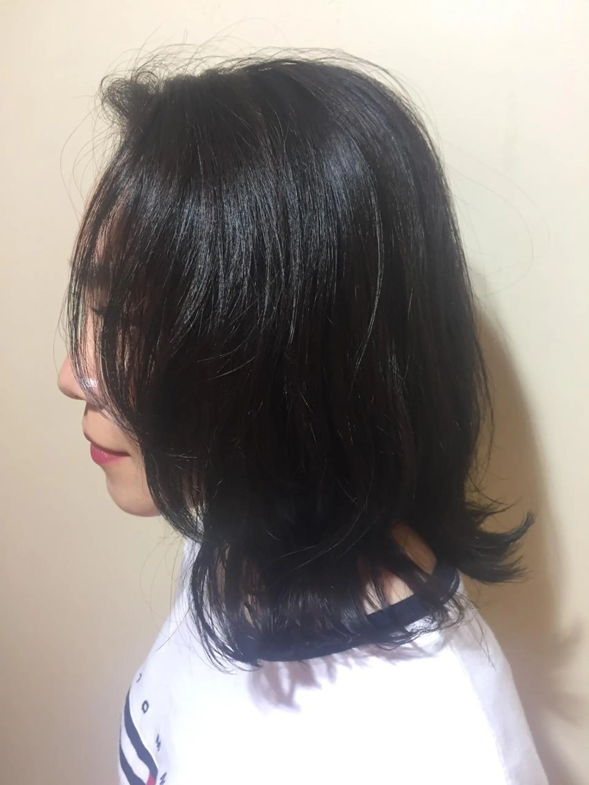 ミディアム 加藤 綾華のヘアスタイル