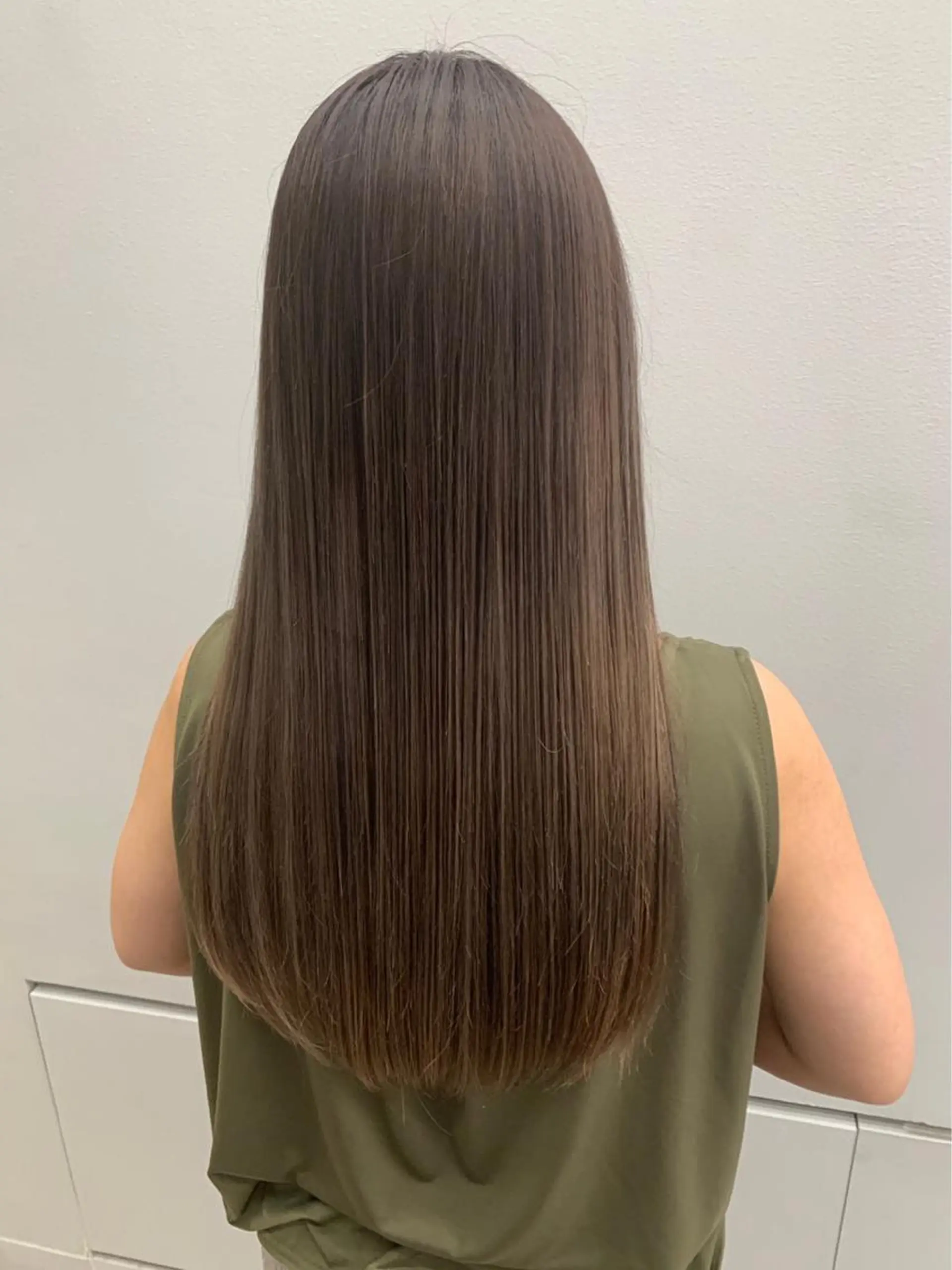 ロング 髪質改善 レイヤーカット 早崎太生のヘアスタイル