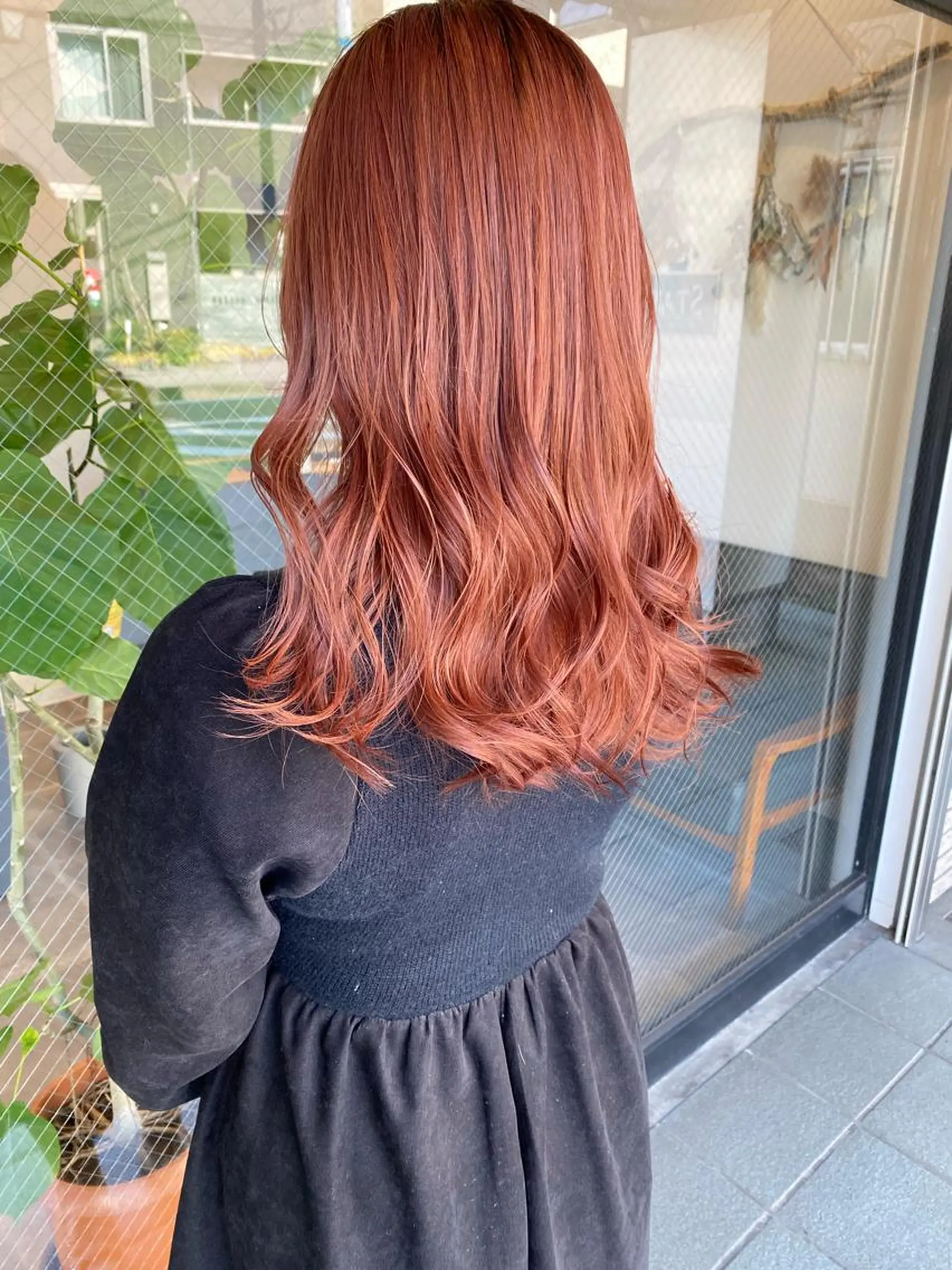 セミロング カラー 柏韓国ヘア 白石芽衣のヘアスタイル