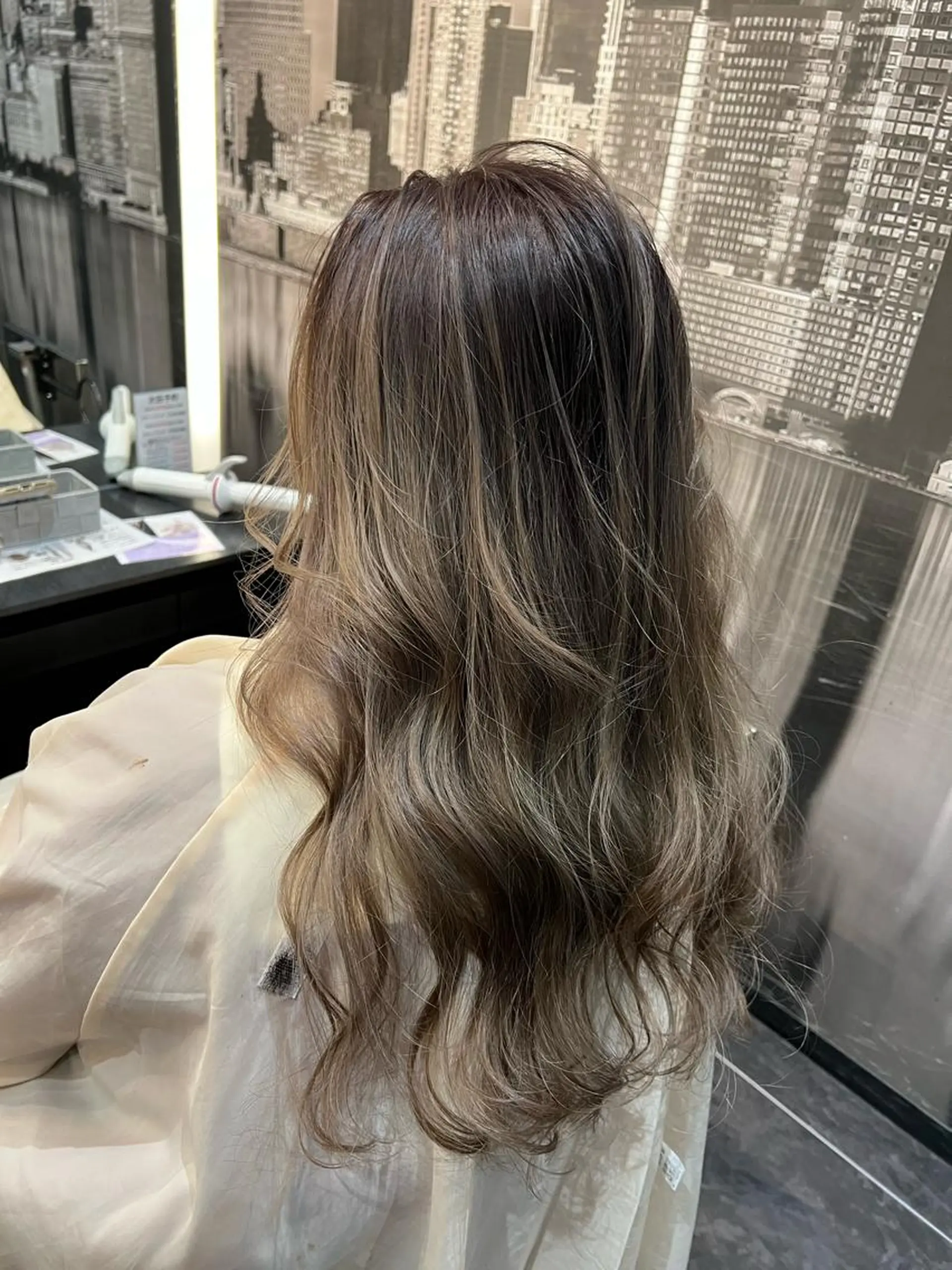 ロング カラー ブリーチ 透明感カラー 髪質改善 トリートメント ヘアカラー ブリーチカラー/ 岩破瑞希のヘアスタイル