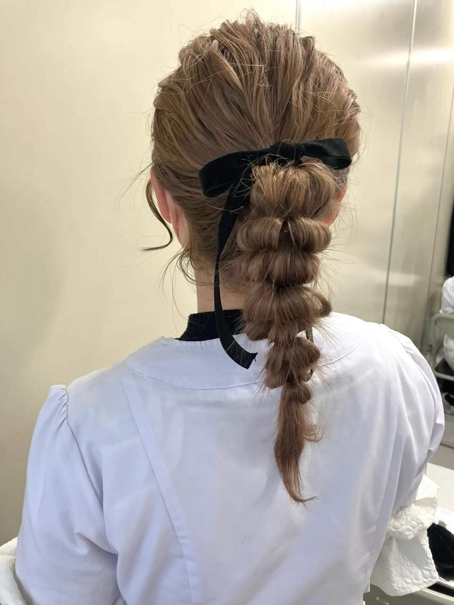 ヘアアレンジ ポニーテール 前髪/顔周り/透明感 艶カラーとどさんのヘアスタイル