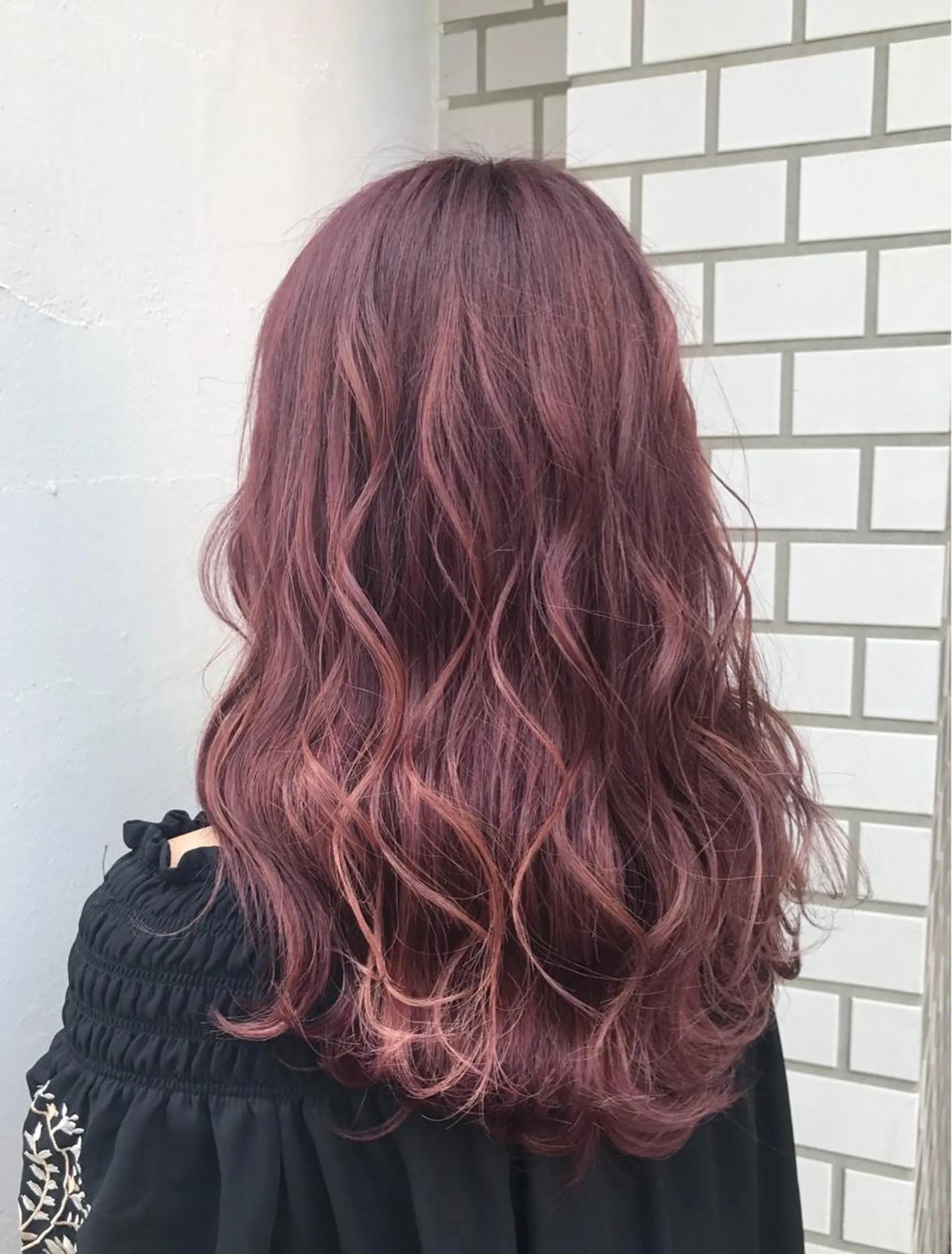 ミディアム カラー ピンクカラー メンズカット特化柏駅 徒歩3分LOUのヘアスタイル