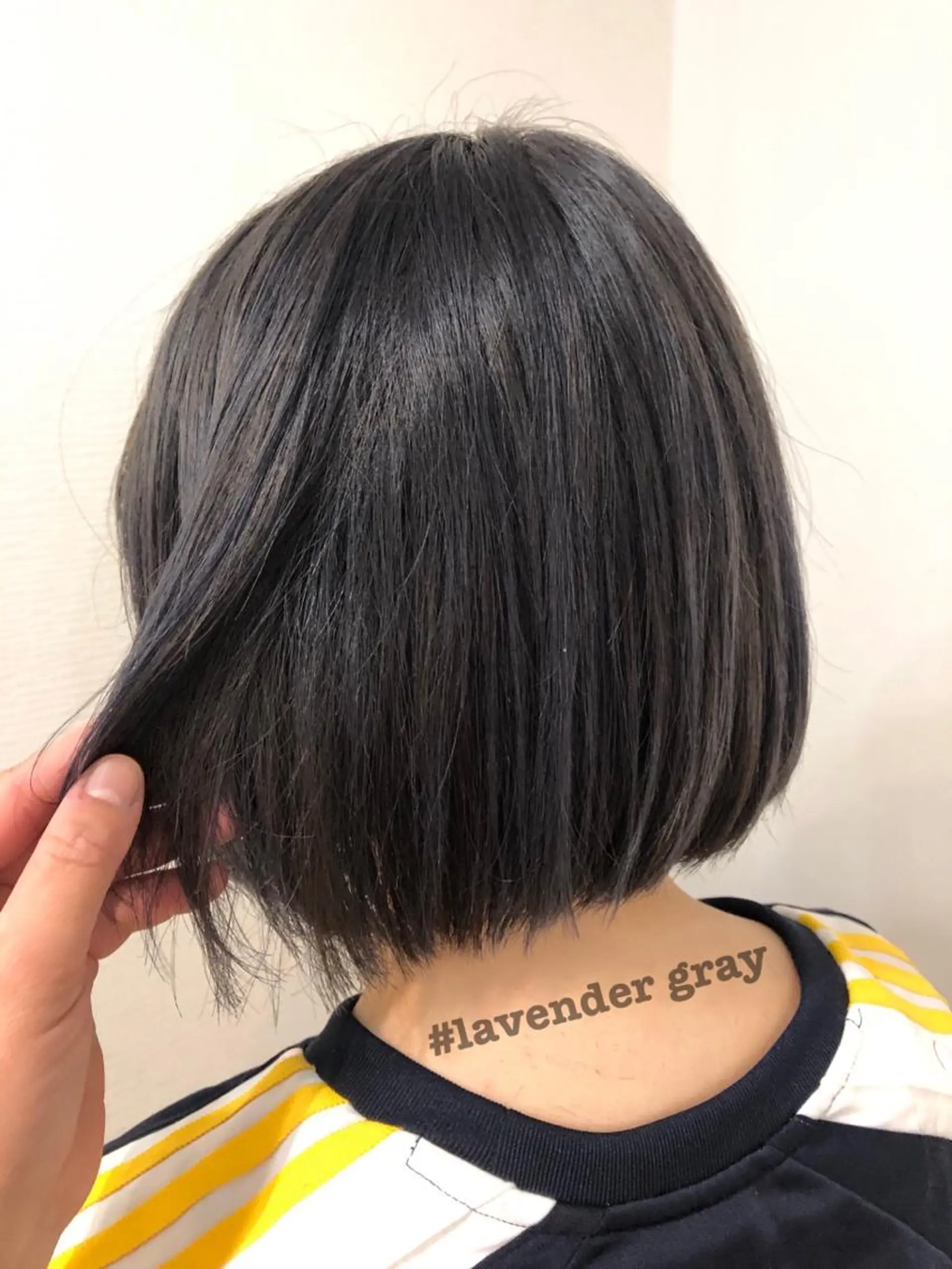 ショート カラー アッシュ ブリーチ ハイライトカラー ラベンダーカラー ラベンダーグレー 🤍中野 レオ🤍のヘアスタイル