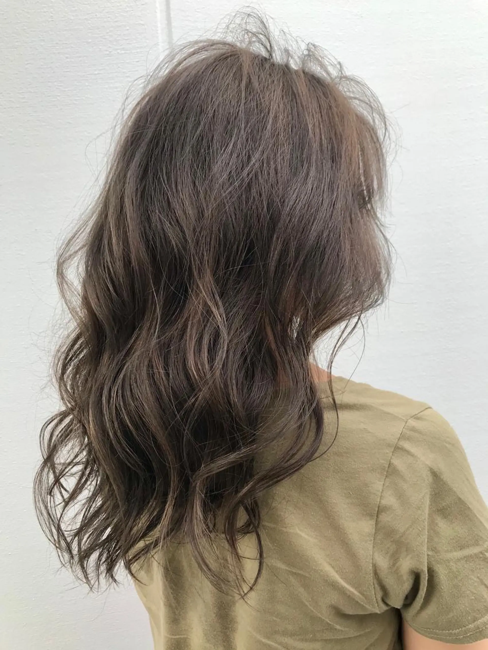 ロング カラー KOOKI スティードトーキョーのヘアスタイル