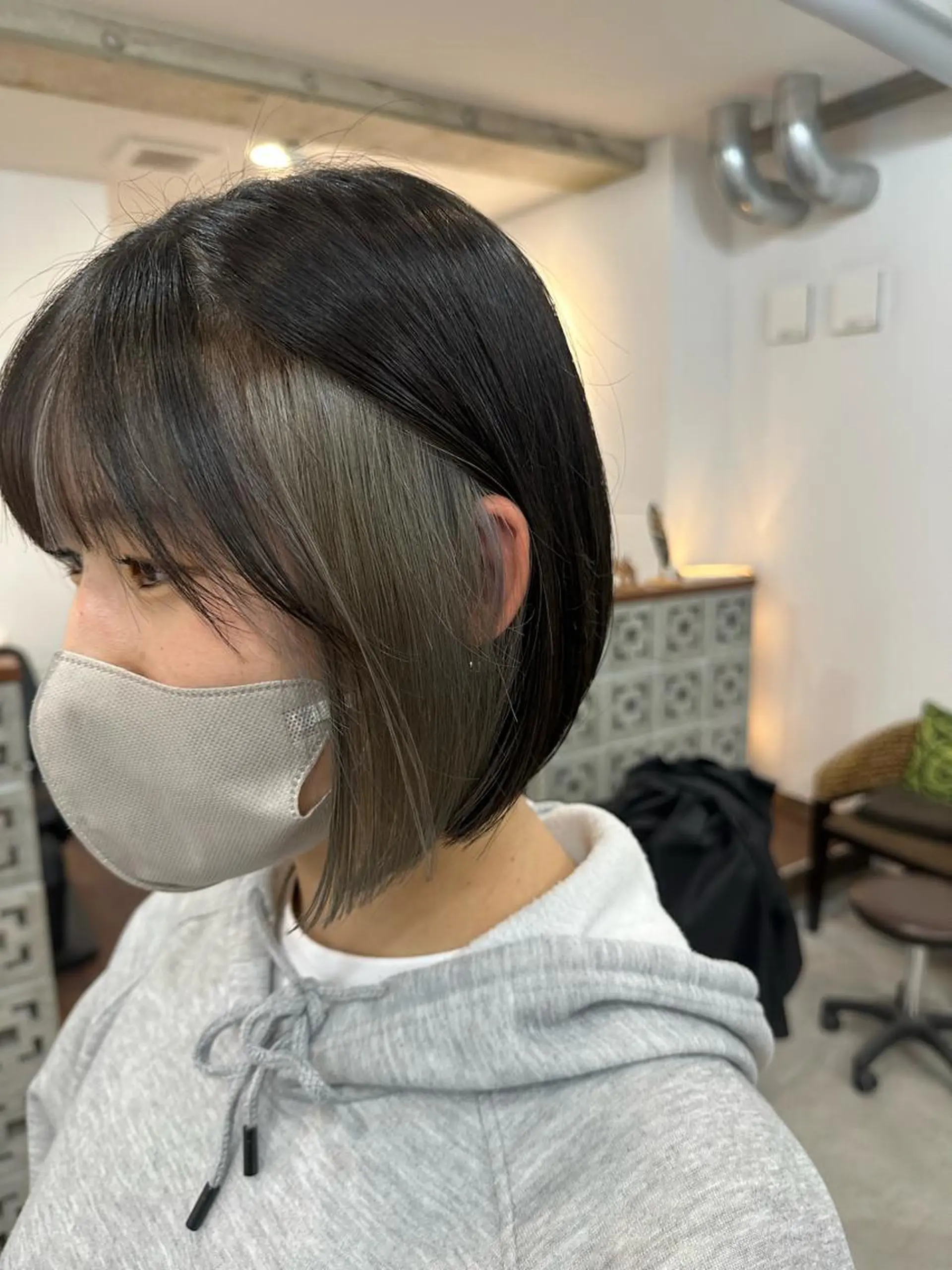 ショート カラー インナーカラー カイリ /レイヤーカットのヘアスタイル