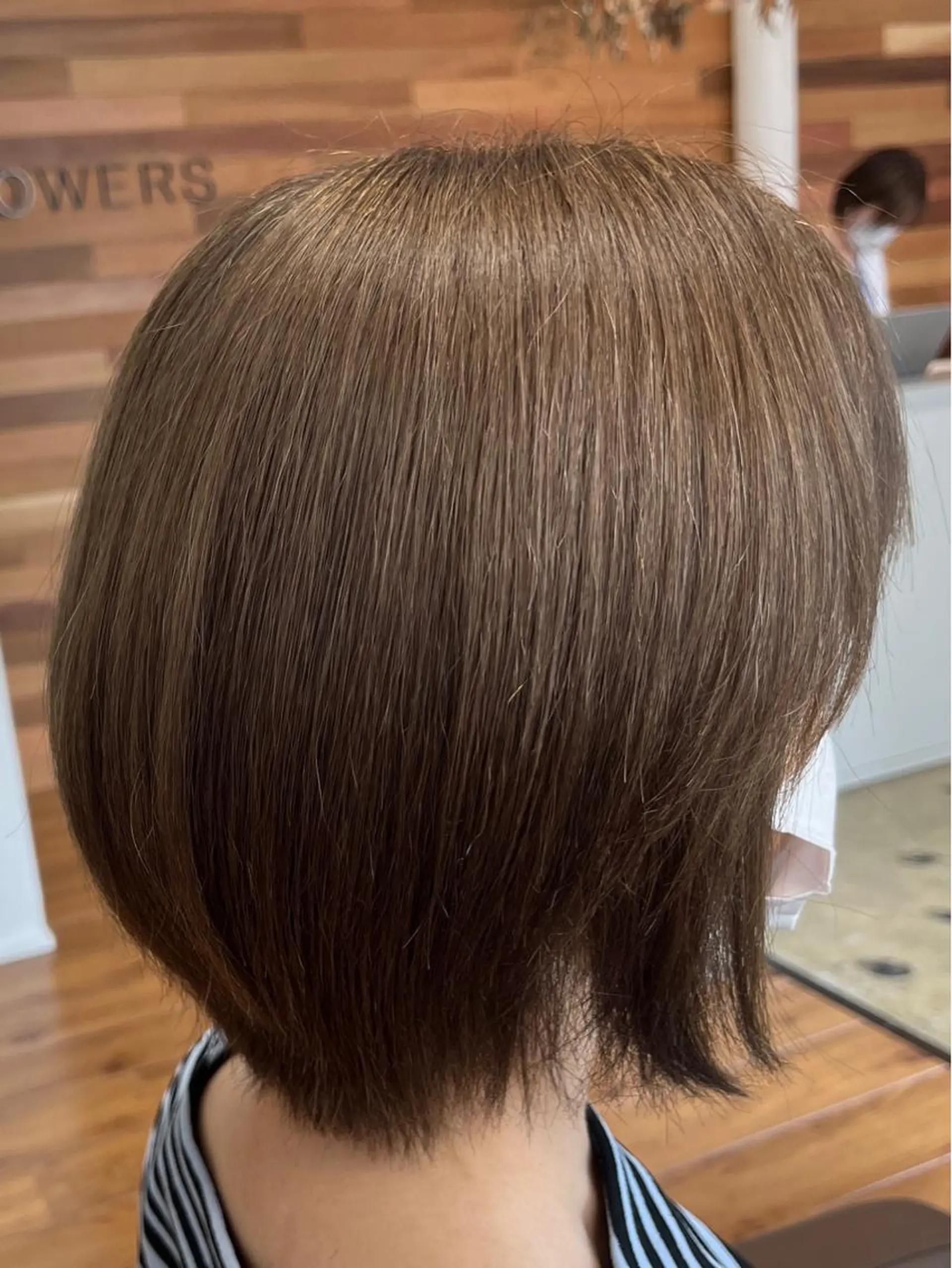 ショート カラー 透明感カラー カット ヘアカラー トリートメント 「朝が、変わる」 髪質改善ストレートのヘアスタイル