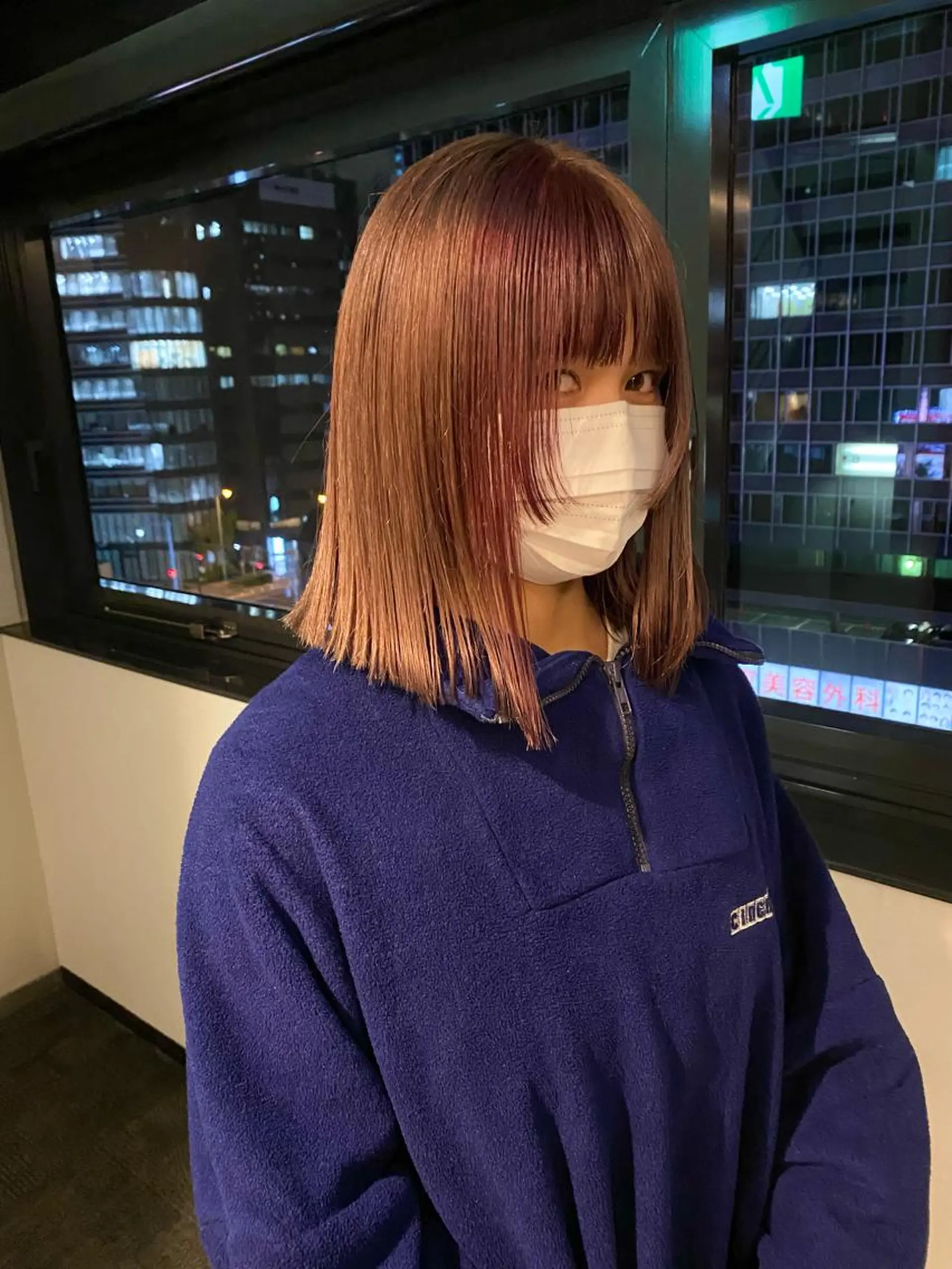 ミディアム カラー パーマ ヘアアレンジ デザインカラー/ボブ ブリーチカラー/ユリのヘアスタイル