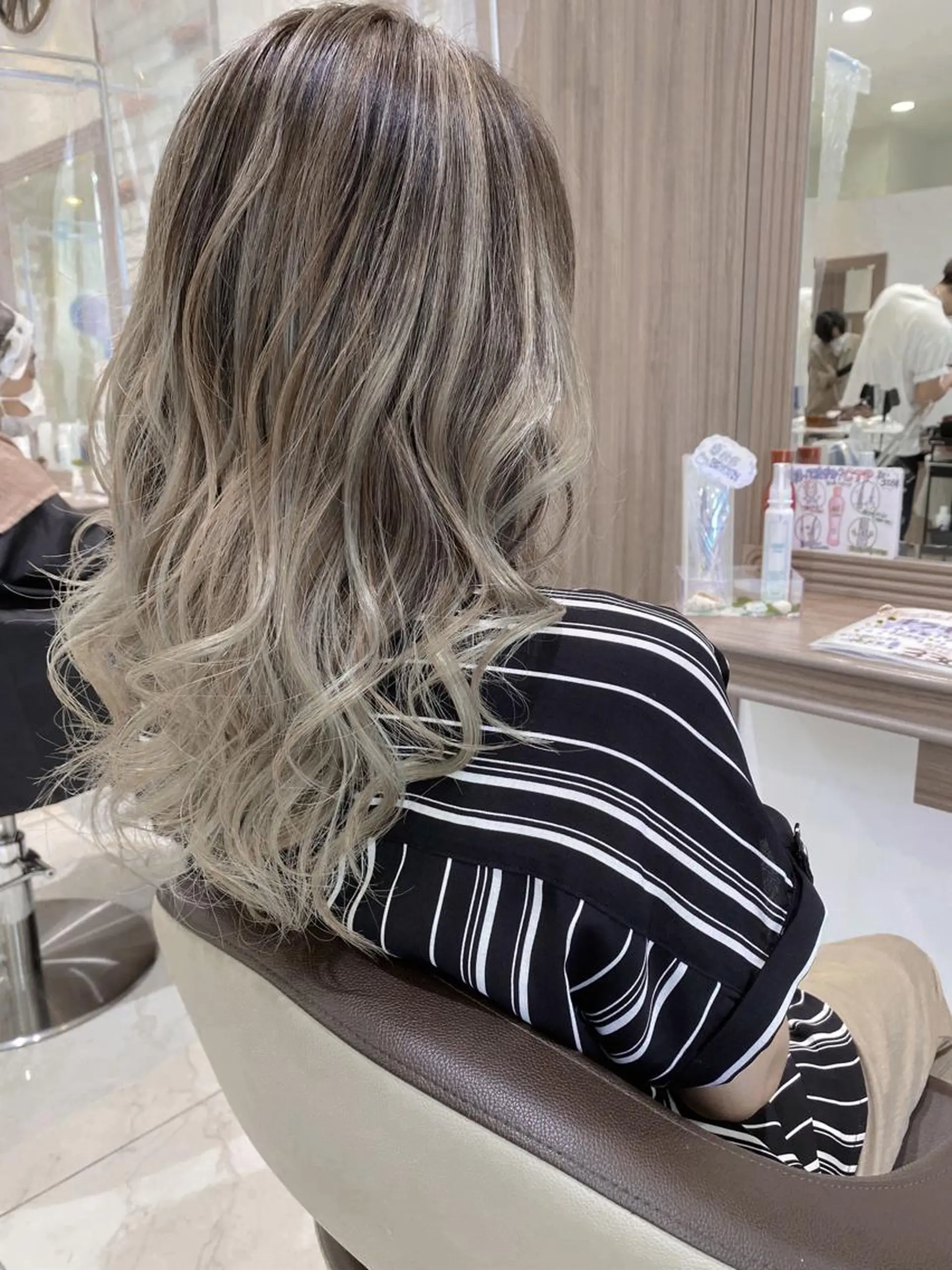 ロング カラー ヘアカラー トリートメント 田中 慎也のヘアスタイル