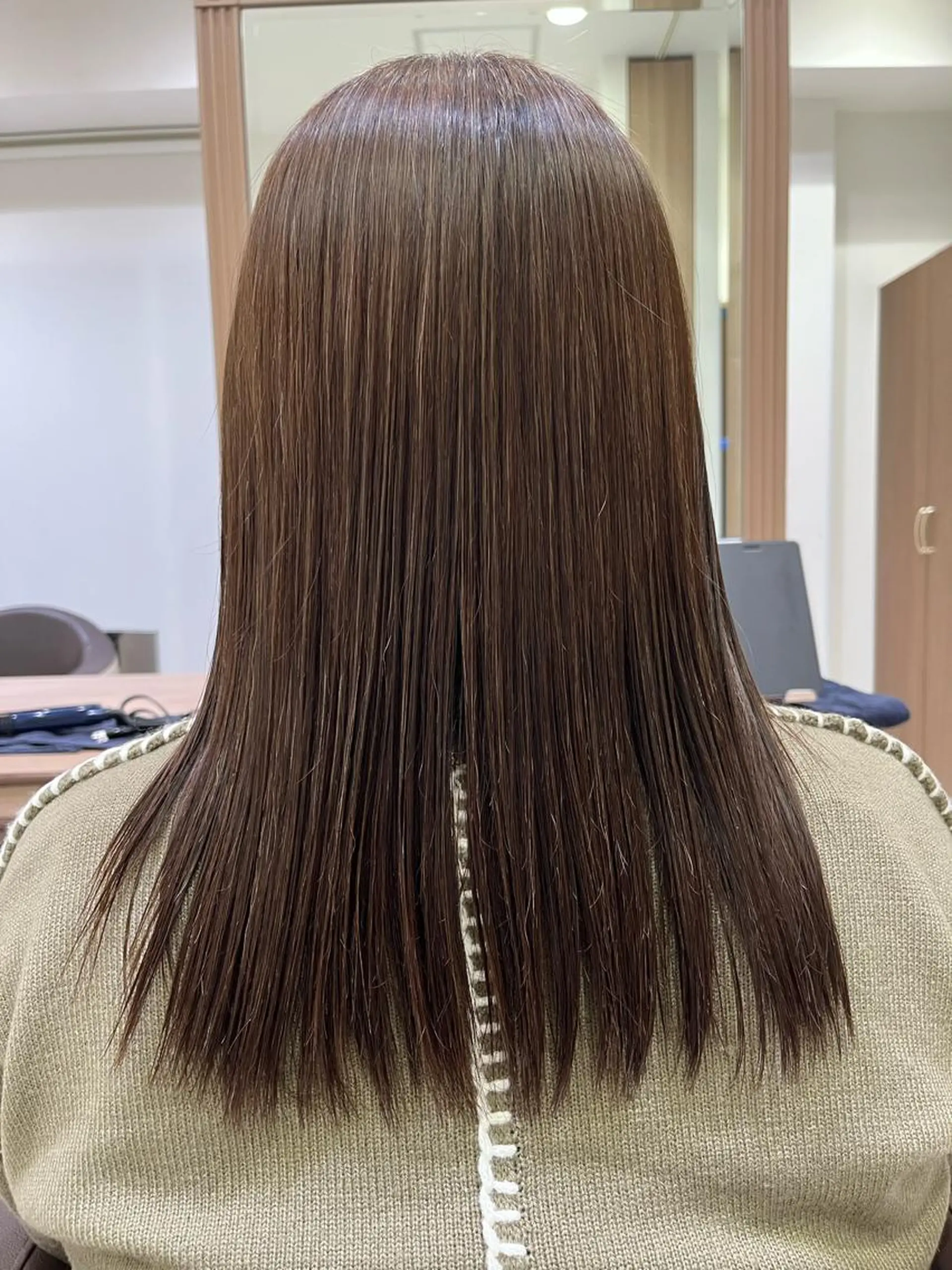 パーマ 伊佐 愛のヘアスタイル