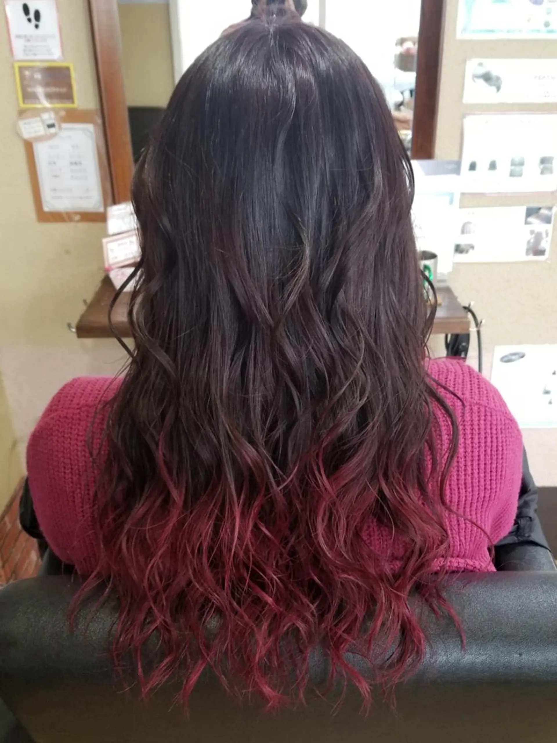 ロング カラー ブリーチ グラデーションカラー パピヨンロゼ 髪質改善/酸性のヘアスタイル