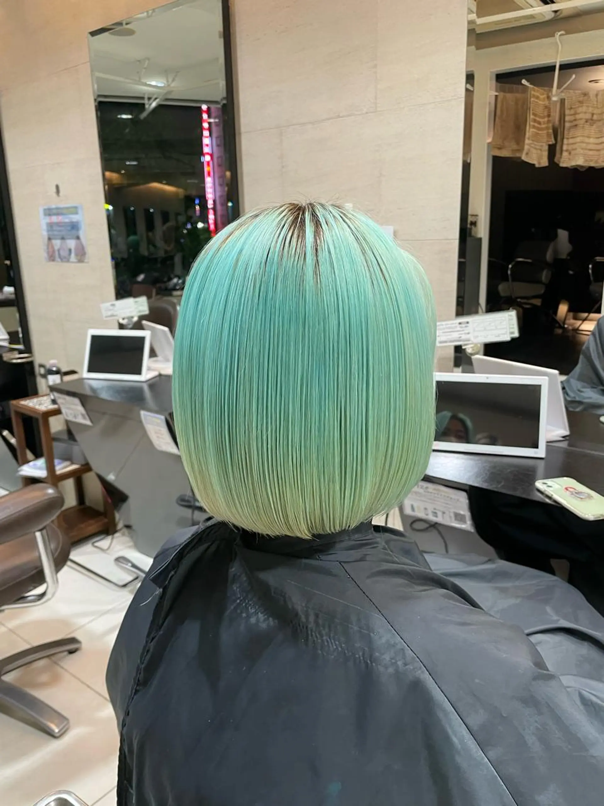 ミディアム ヘアカラー 🎀韓国系ハイトーン カラーYoko🎀のヘアスタイル