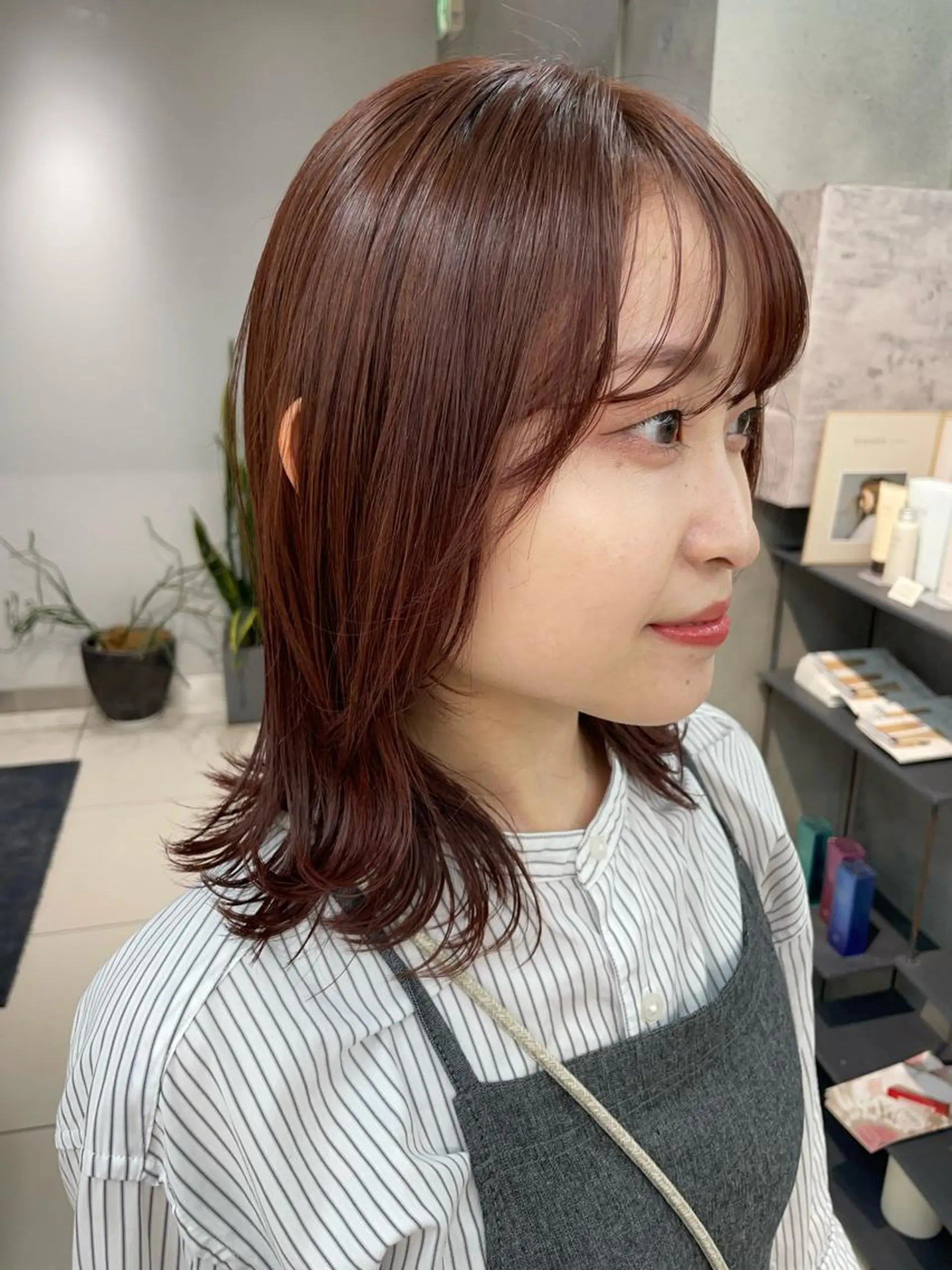 ミディアム カラー ボブ/透明感ベージュ 🫧クルミ🌟のヘアスタイル