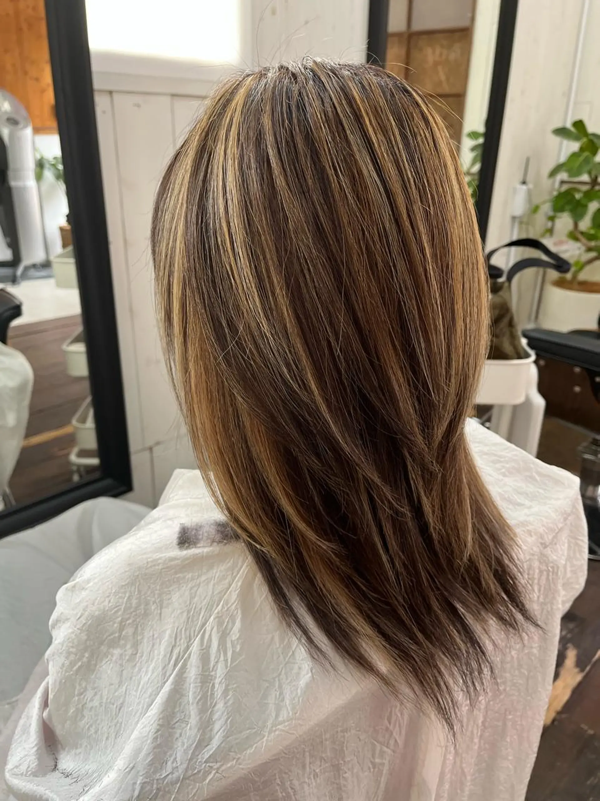 セミロング 紙屋 隼人のヘアスタイル