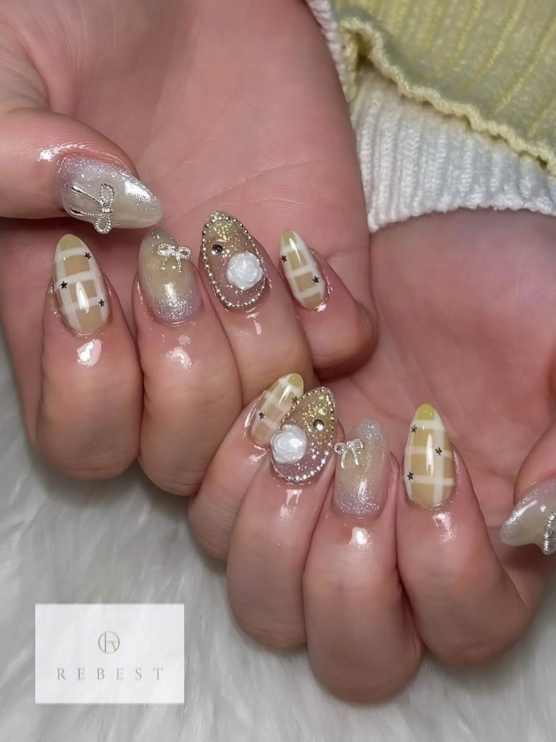 ネイル nailist SENAのネイルデザイン