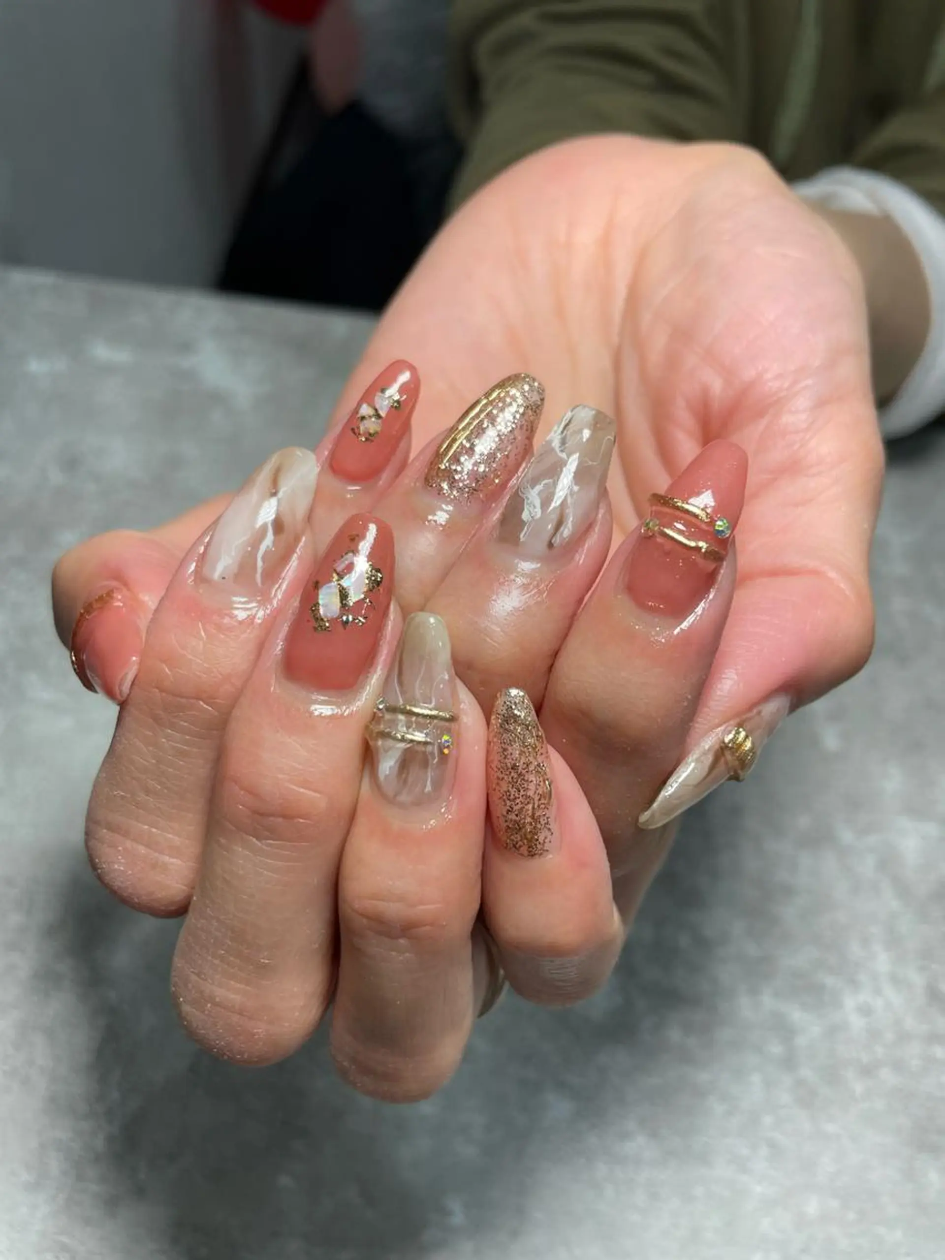 ネイル 持ち込み Raviliss ♡のネイルデザイン