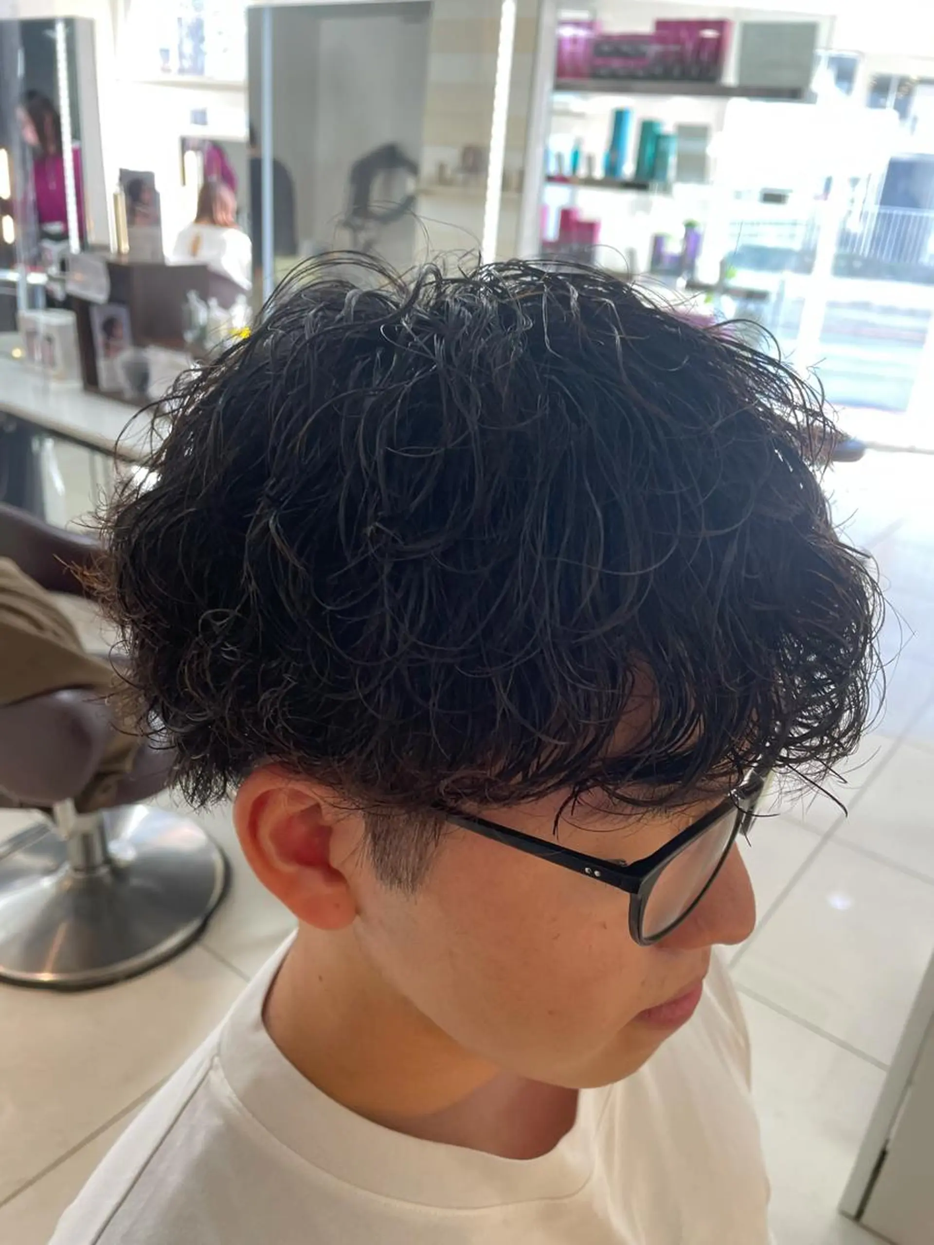 ミディアム カラー パーマ ヘアアレンジ メンズ キッズ ミディアムパーマ メンズパーマ 波巻きパーマ SHUN メンズパーマのヘアスタイル