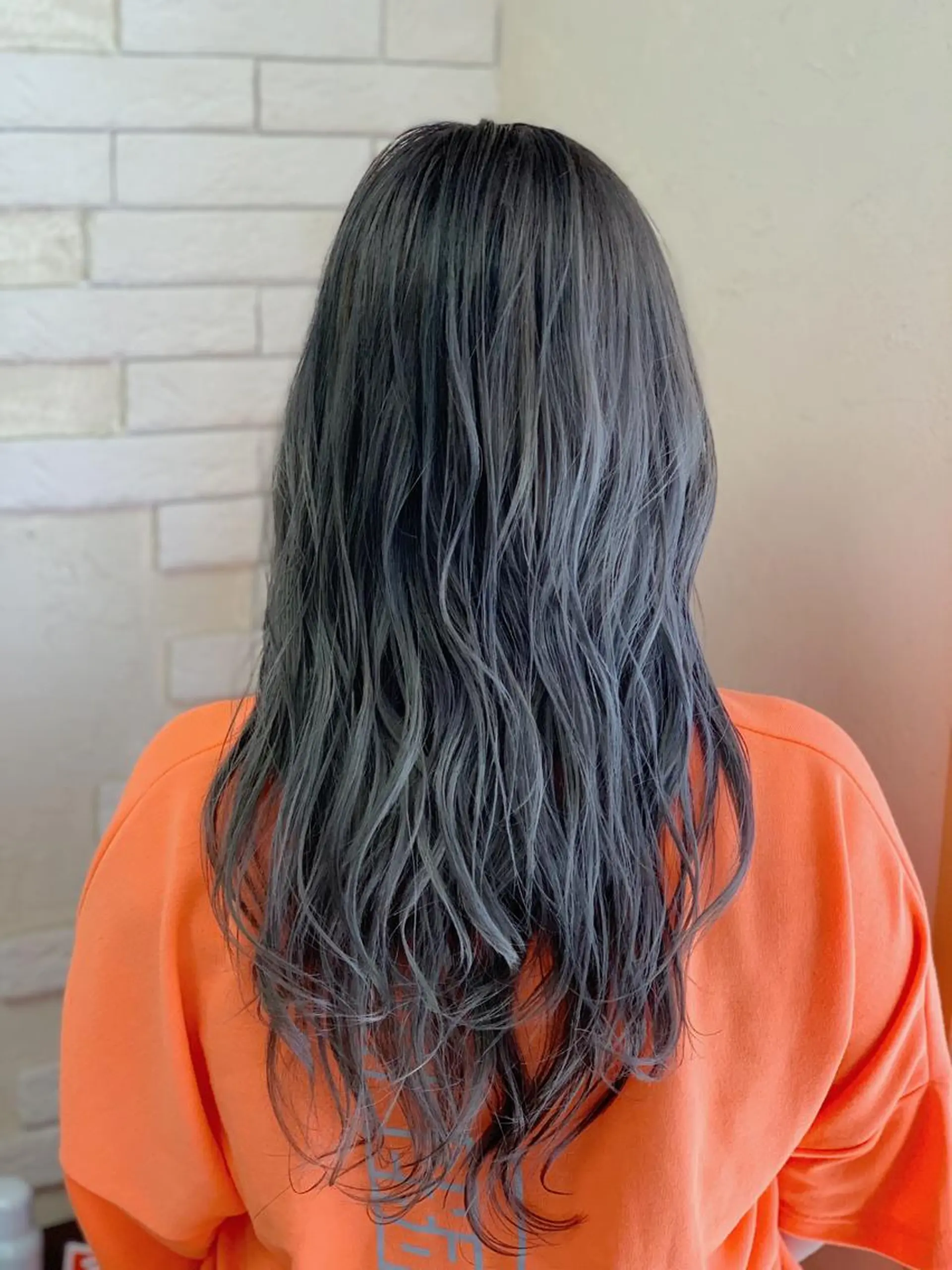 カラー グラデーションカラー シルバー ホワイトシルバー カット ヘアカラー トリートメント ショート/似合わせ レイヤー/福岡聖容のヘアスタイル