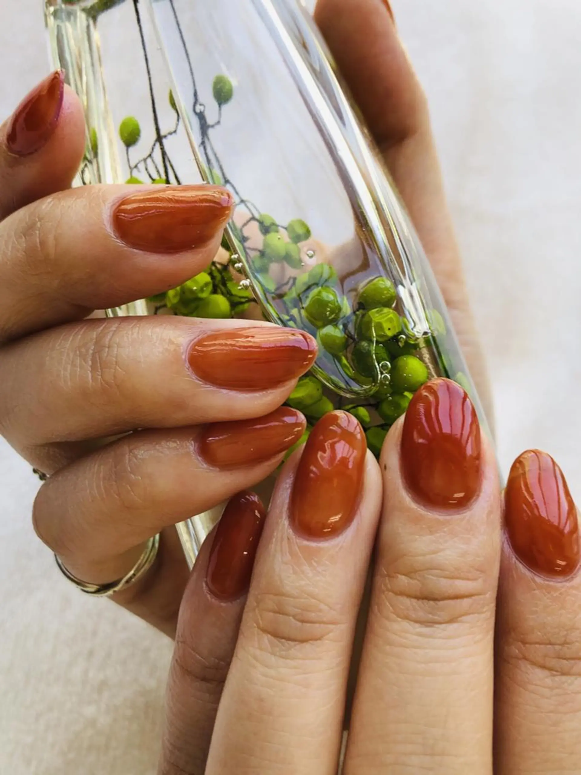 ネイル 【尾下】 ロイヤル•セラピストのネイルデザイン