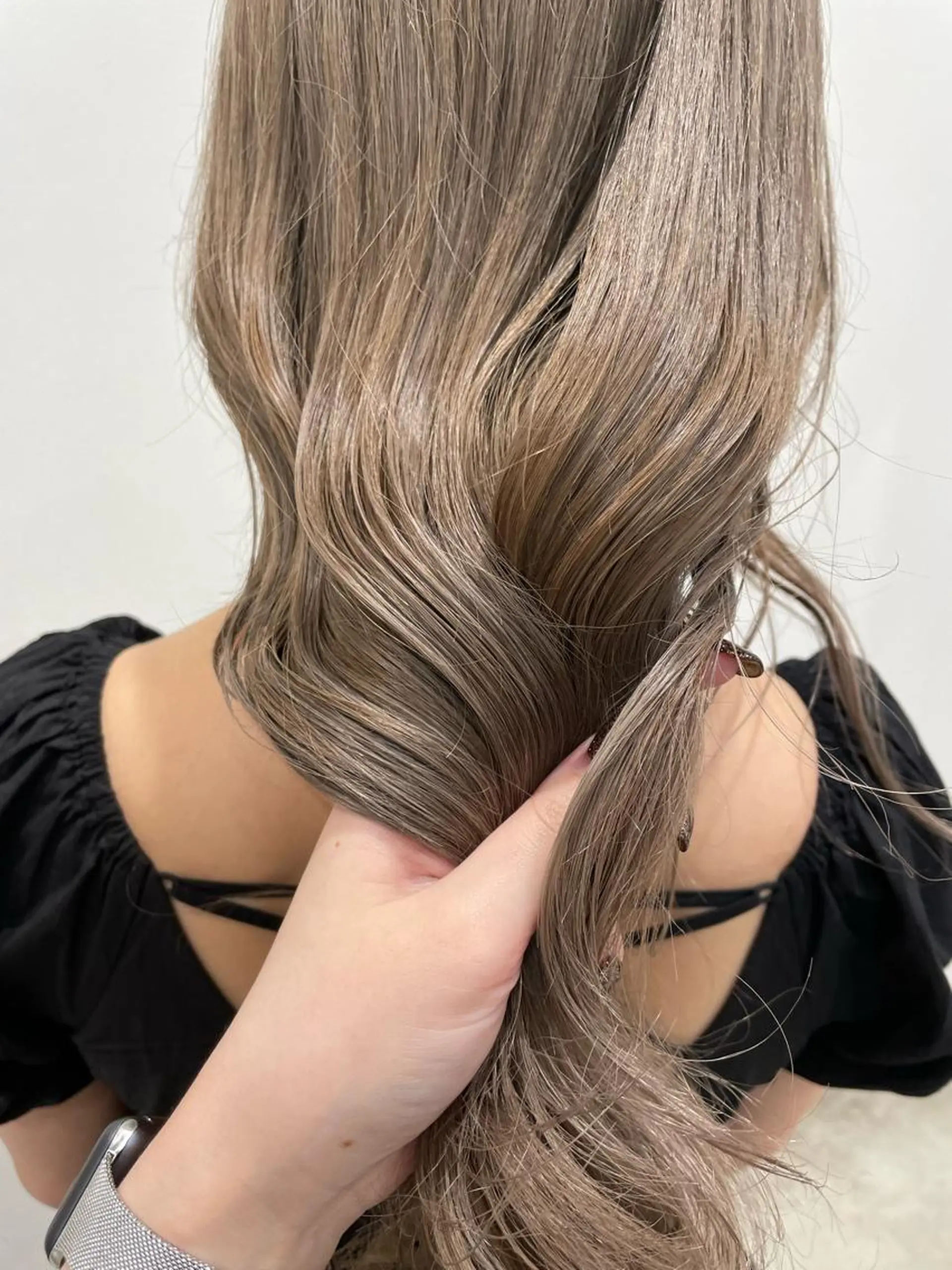 ロング カラー mir MIYUのヘアスタイル