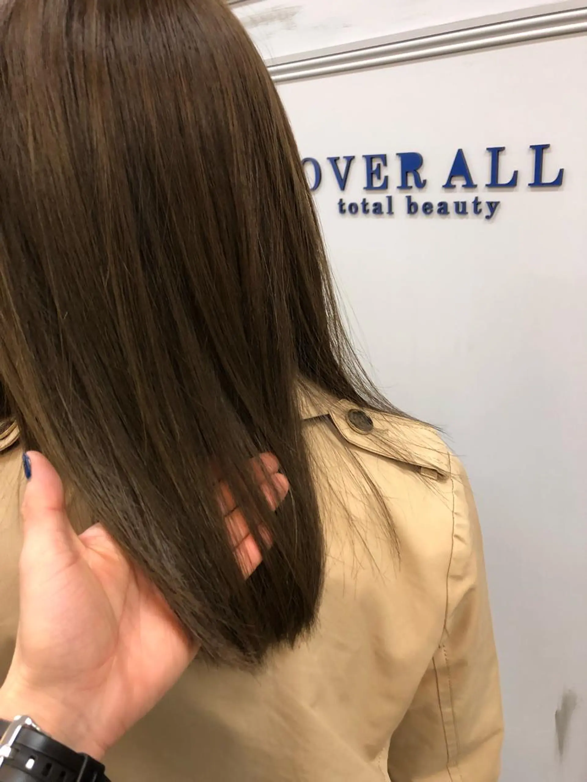 カラー 小島嵩人 縮毛矯正 髪質改善のヘアスタイル