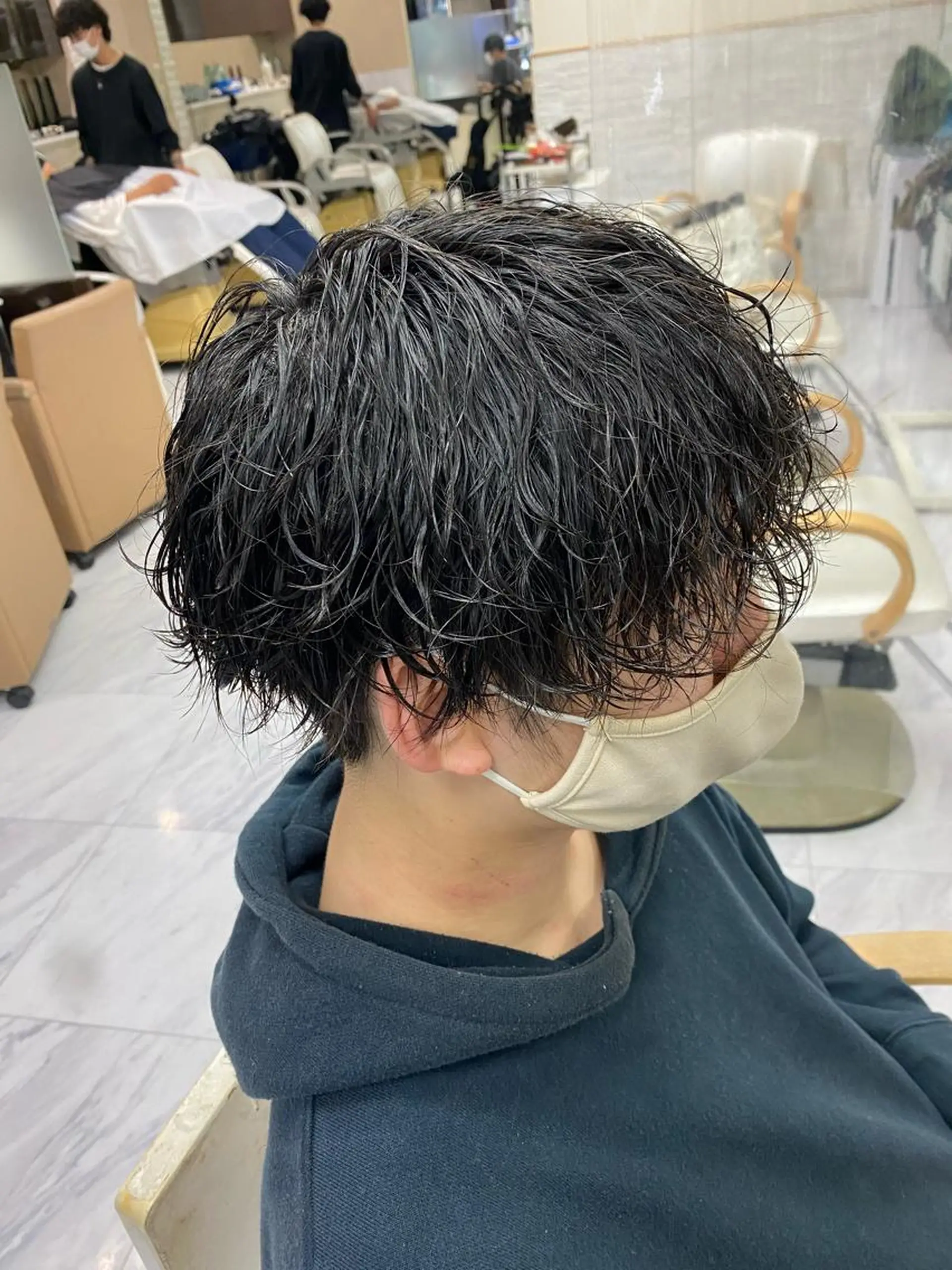 パーマ メンズ メンズパーマ 波巻きパーマ 🌴パーマオタク🌴 長谷川　諒佑🌈のヘアスタイル