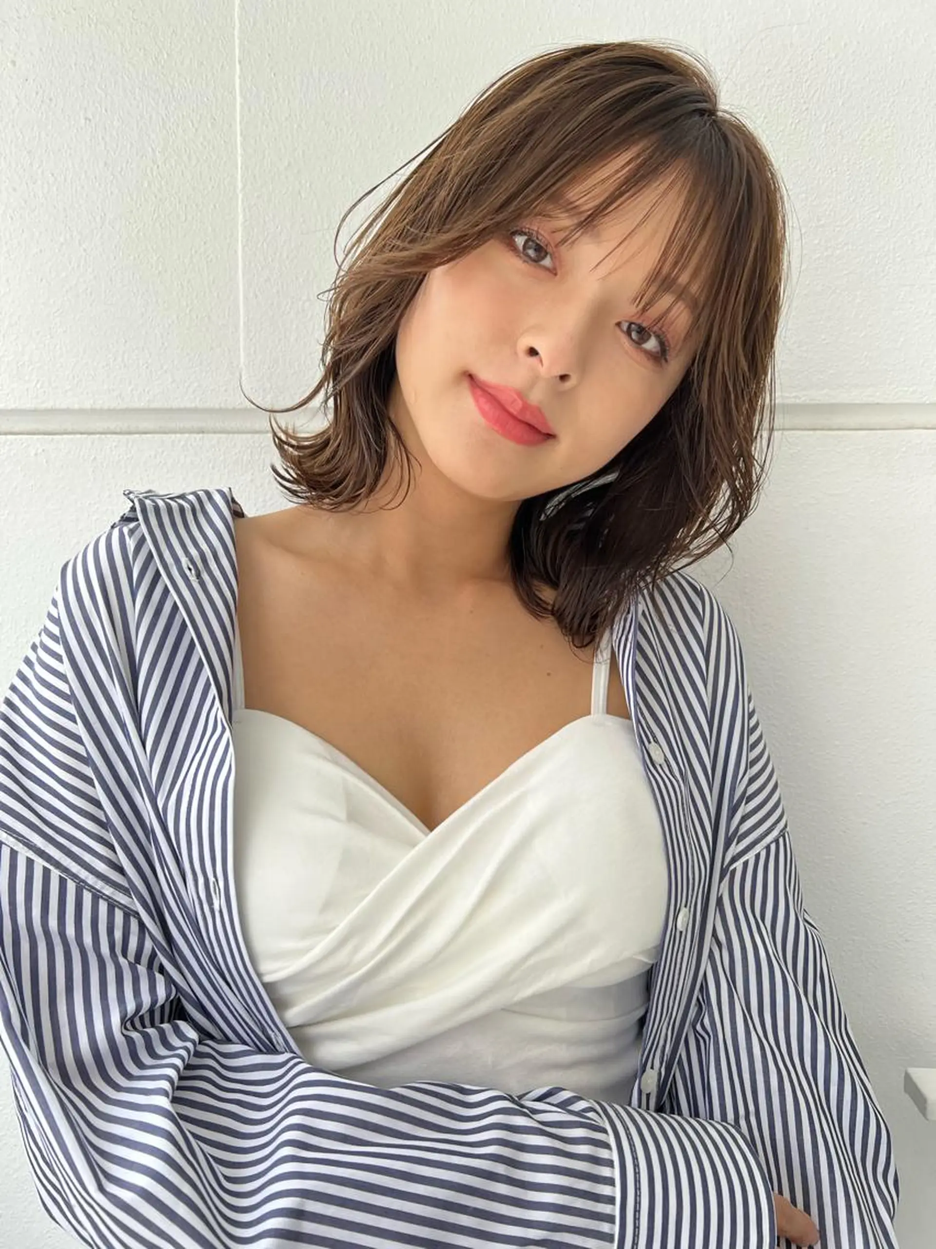 ミディアム 縮毛矯正、髪質改善 肘以上無料のヘアスタイル