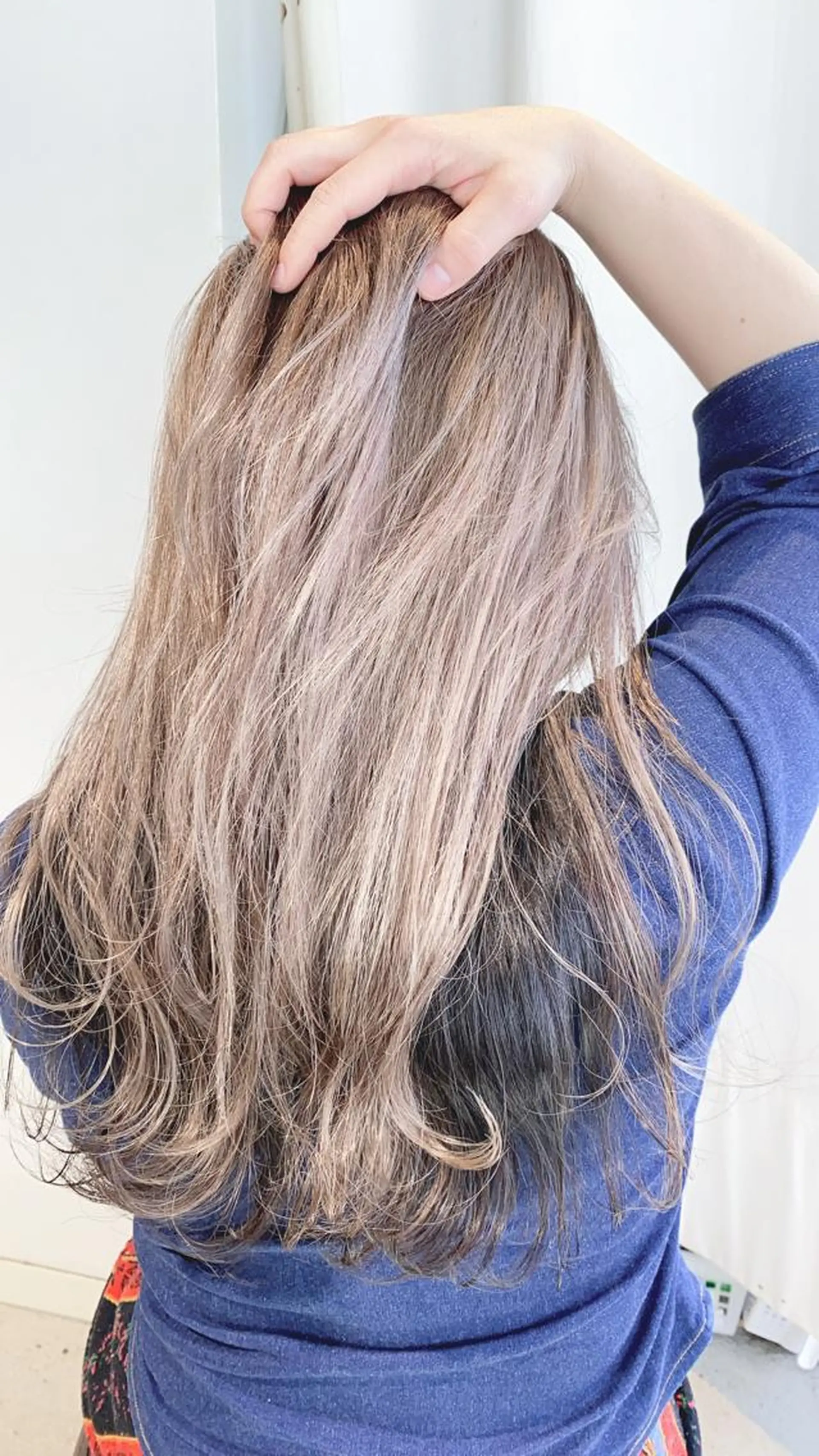 セミロング ショートボブ ボブ ハイライト 外ハネヘア メンズツイスパ ショートフクヤマシンのヘアスタイル