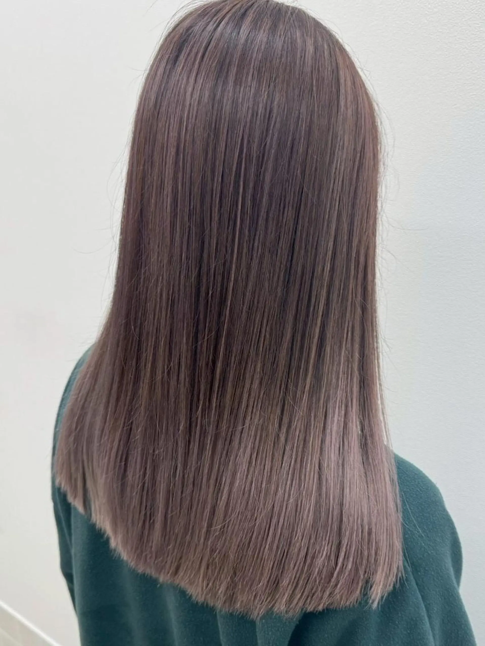 ミディアム 幕田 希耀美のヘアスタイル