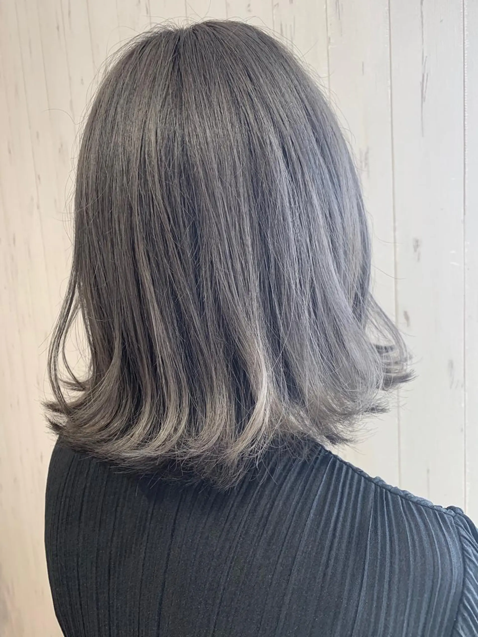 ミディアム カラー ブリーチ 工藤 萌香のヘアスタイル