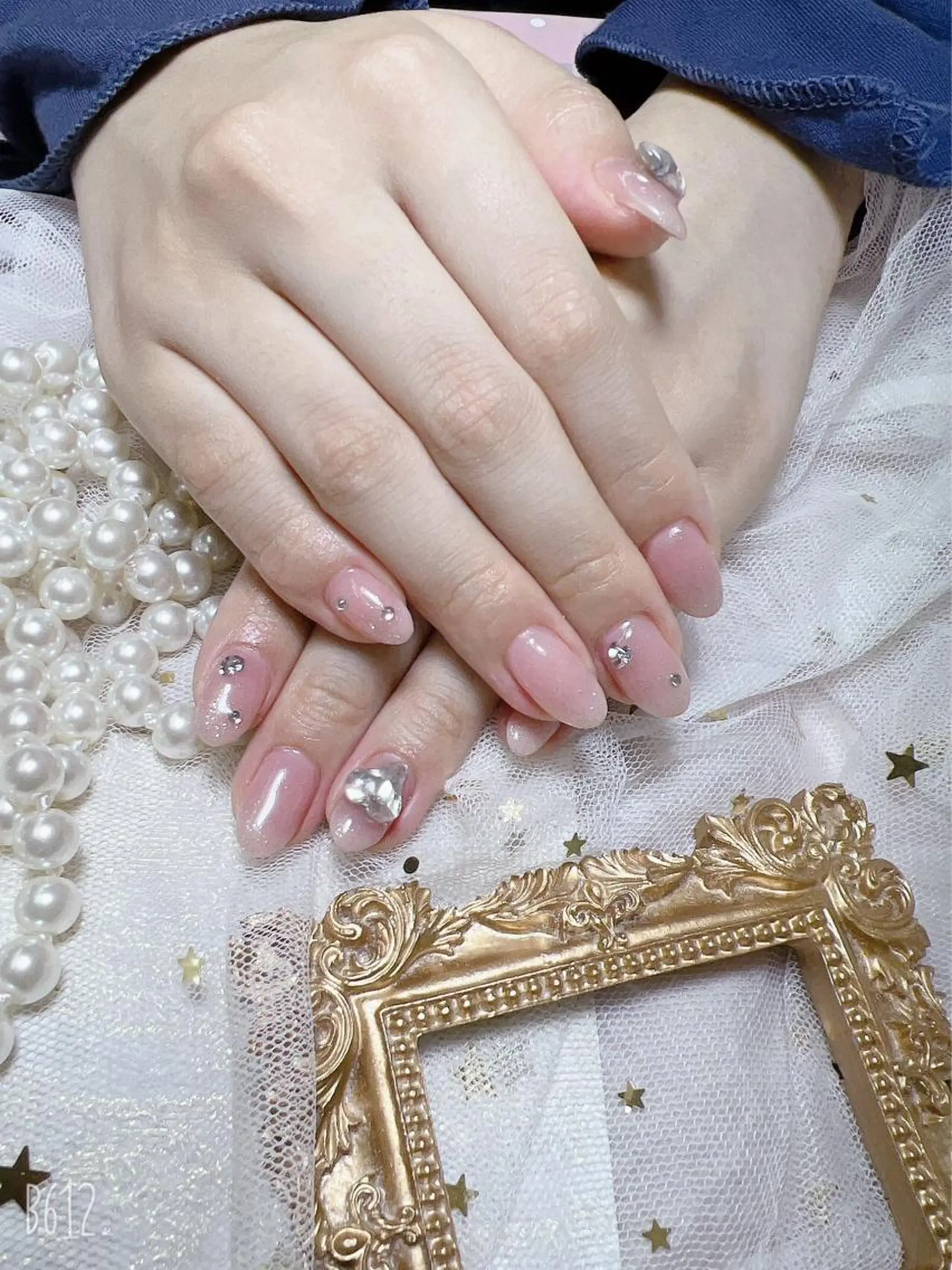 ネイル ハンドネイル VIVIAN リサのネイルデザイン