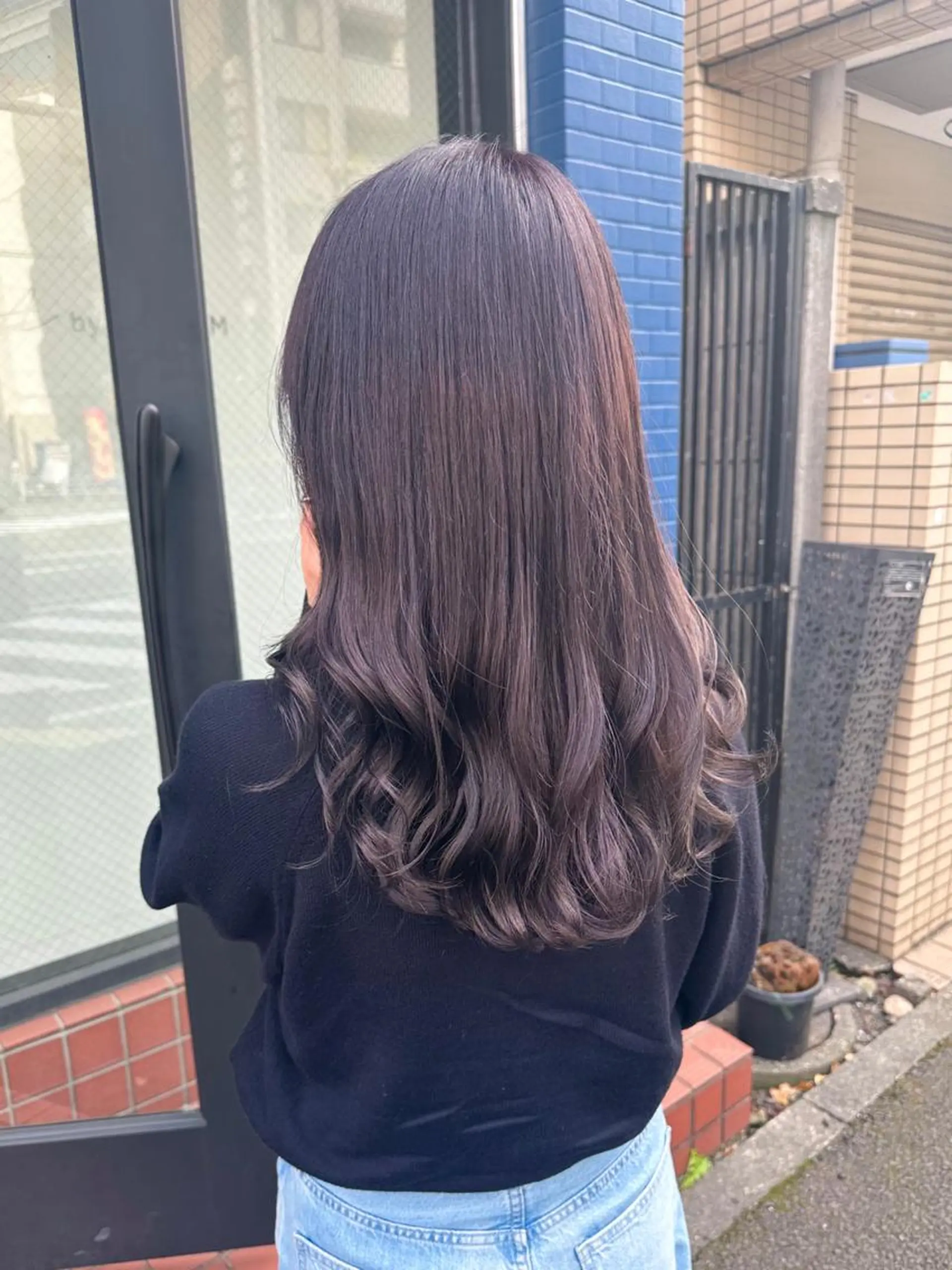 セミロング カラー ヘアアレンジ アッシュ ブリーチ ラベンダーカラー ラベンダーピンク ブリーチなしカラー 落合　眺 (オチアイ　ノゾミ)のヘアスタイル