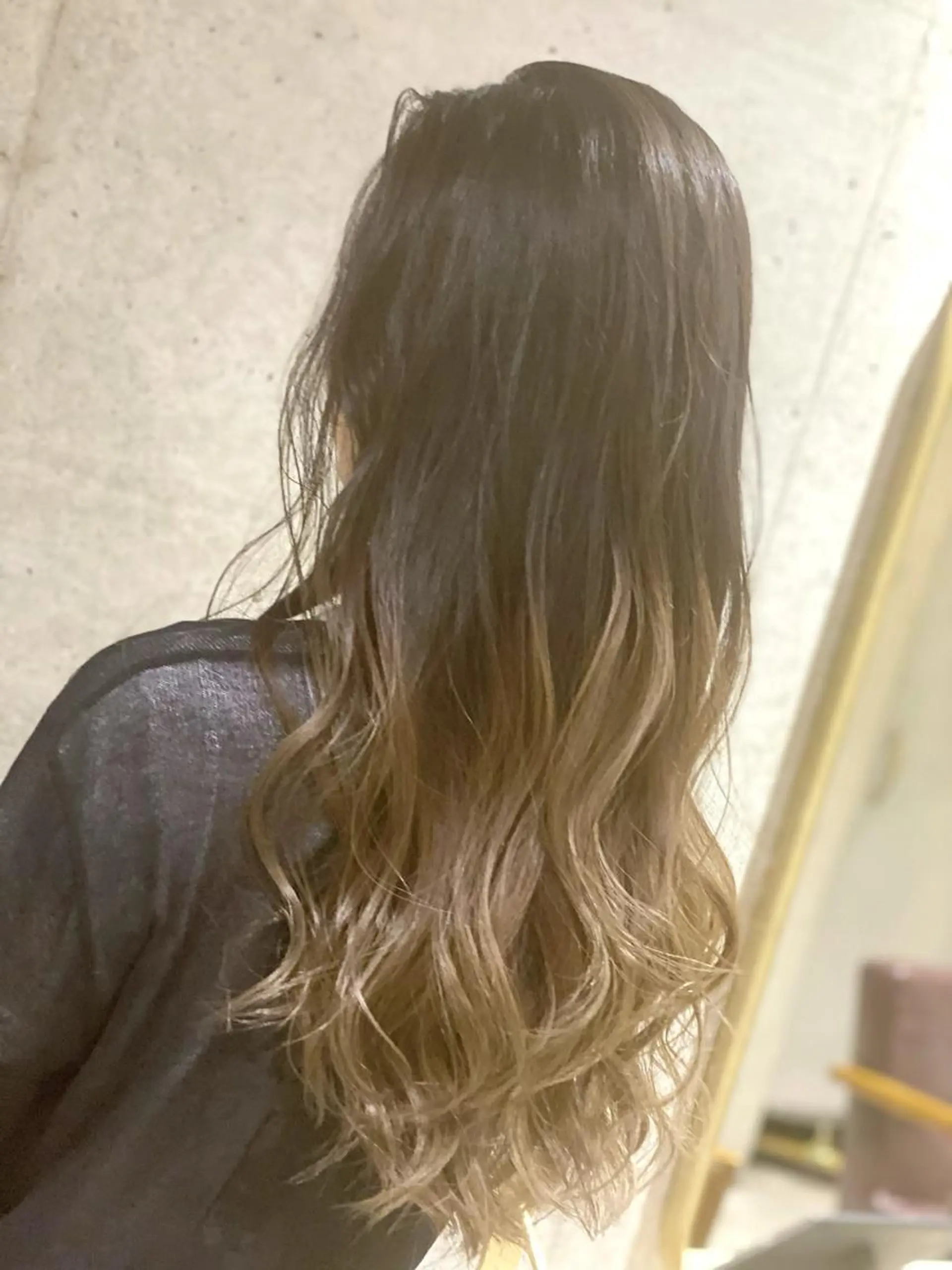 セミロング カラー ヘアアレンジ 髪質改善×ハイトーン 中田啄也のヘアスタイル