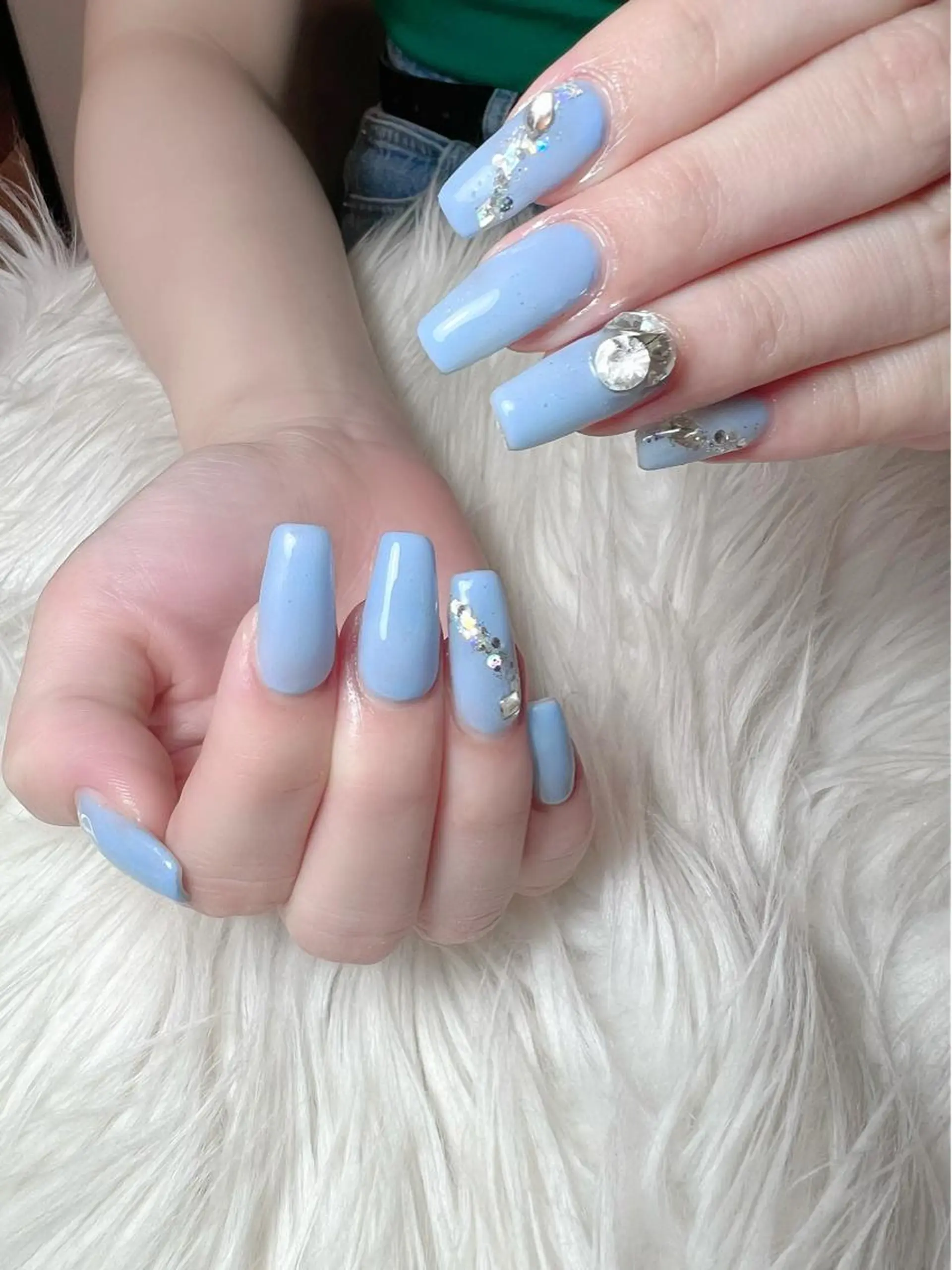 ネイル ジェルネイル キラキラネイル ラメ(グリッター) 水色 スカルプネイル ハンドネイル シェヌネイル JURAのネイルデザイン