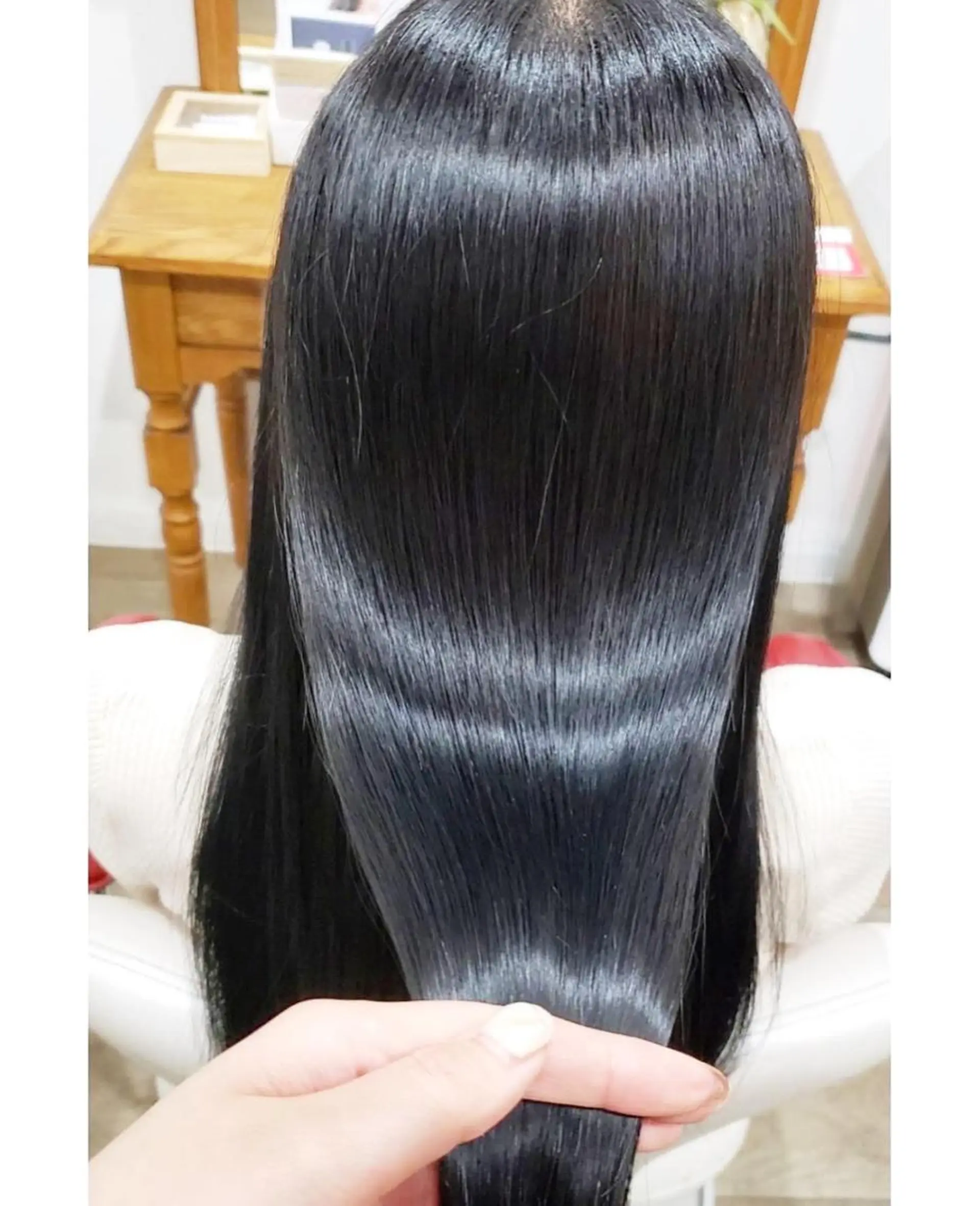 ロング トリートメント 酸熱トリートメント ヘアカラー トリートメント 髪質改善　jewel box~私のトリートメント~東梅田店所属・💎髪質改善専門 jewel boxのヘアスタイル