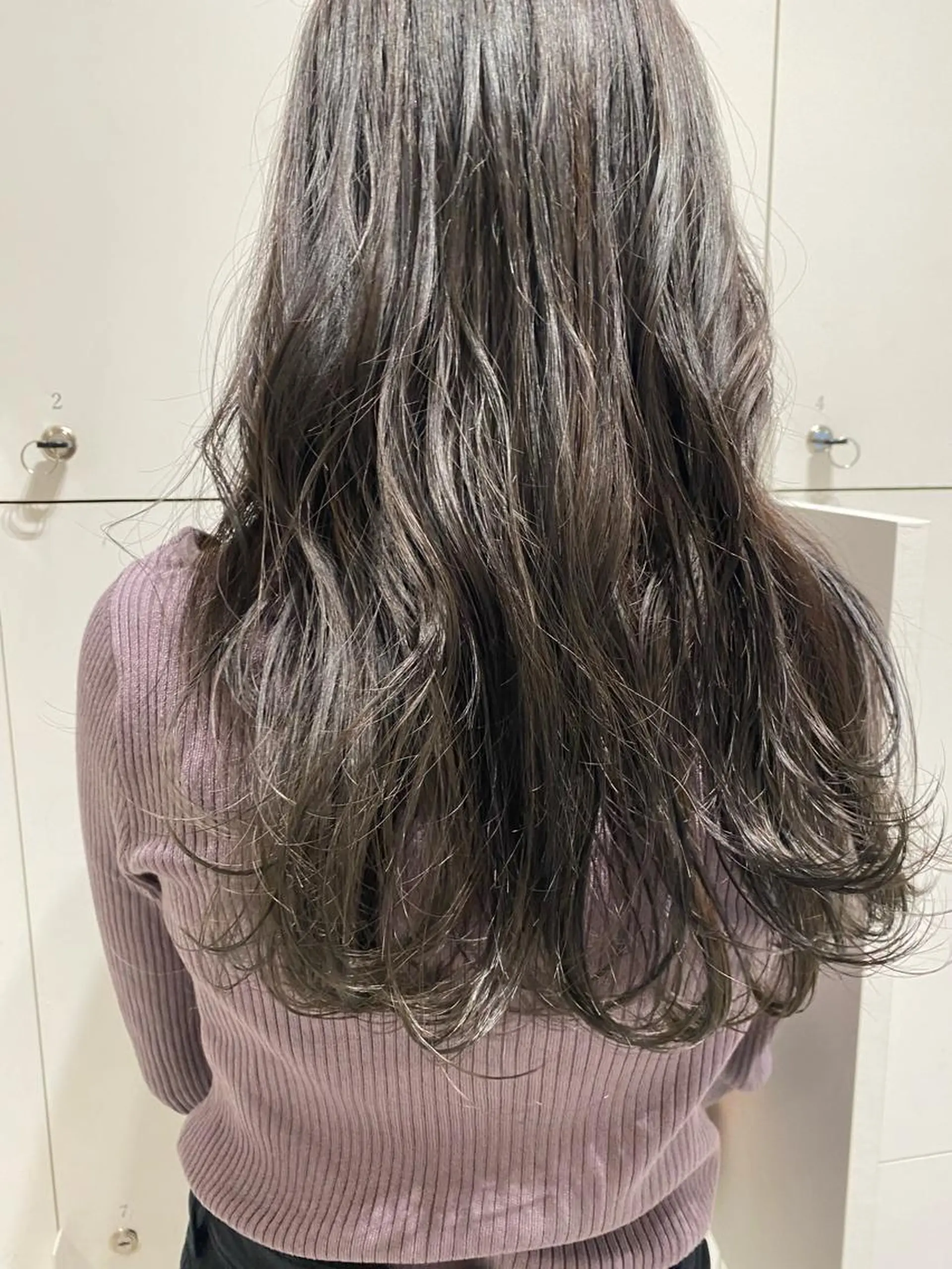 カラー アッシュ ベージュカラー ブリーチ ミキ stylistのヘアスタイル