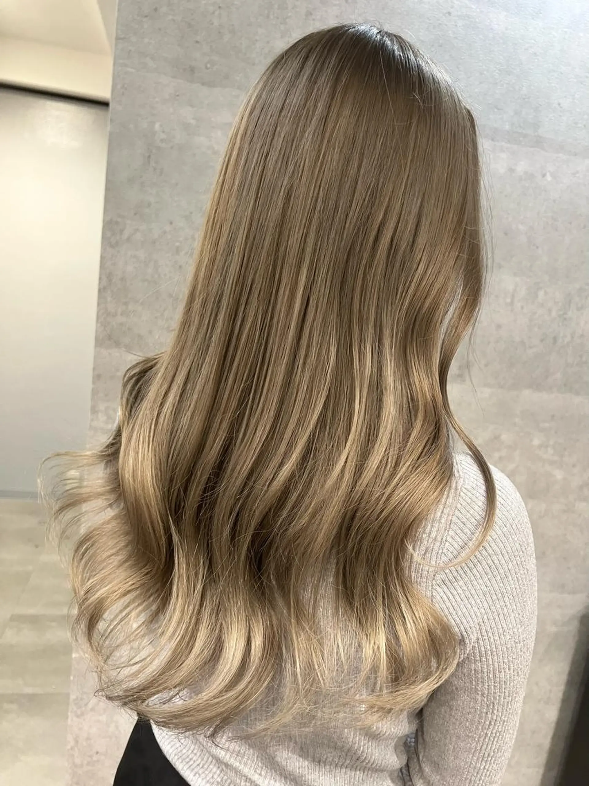 ロング ヘアカラー トリートメント KYOKO 【Bear】のヘアスタイル